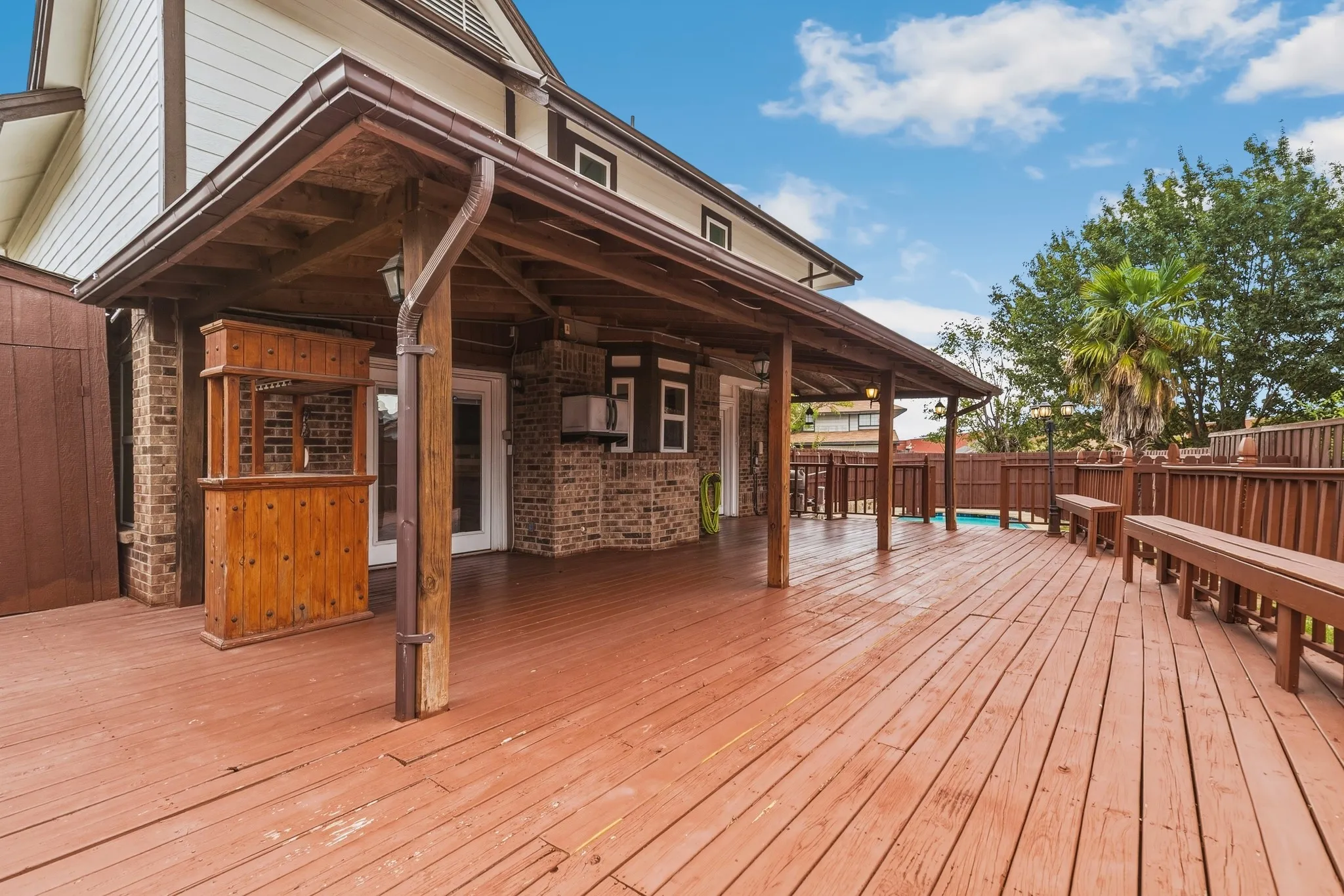 Single Family Residence For Sale in Tarrant County , 4357 Ashley Lane, Grand Prairie, Texas 75052, 3 Bedroom, 3 Bathroom, 2 Garage spaces, 2,059 Sqft, built in 1985, mls#21400416, Real Estate Agent in Grand Prairie, Homes For Sale in Tarrant county, Homes For Sale in Grand Prairie, Realtor in Grand Prairie Texas, Real Estate Brokerage Independent Realty Texas, Luminita Cordes Realtor