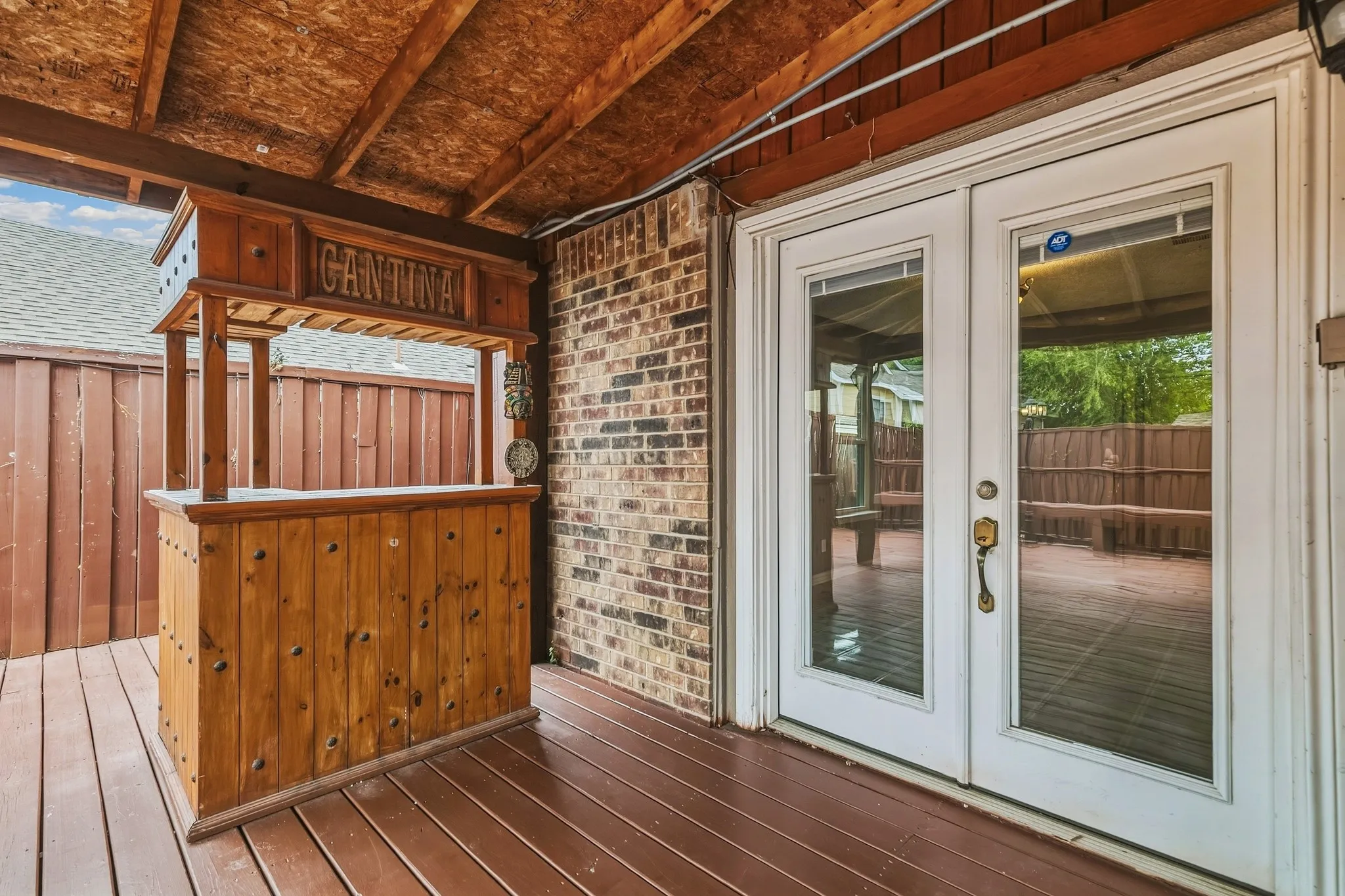 Single Family Residence For Sale in Tarrant County , 4357 Ashley Lane, Grand Prairie, Texas 75052, 3 Bedroom, 3 Bathroom, 2 Garage spaces, 2,059 Sqft, built in 1985, mls#21400416, Real Estate Agent in Grand Prairie, Homes For Sale in Tarrant county, Homes For Sale in Grand Prairie, Realtor in Grand Prairie Texas, Real Estate Brokerage Independent Realty Texas, Luminita Cordes Realtor