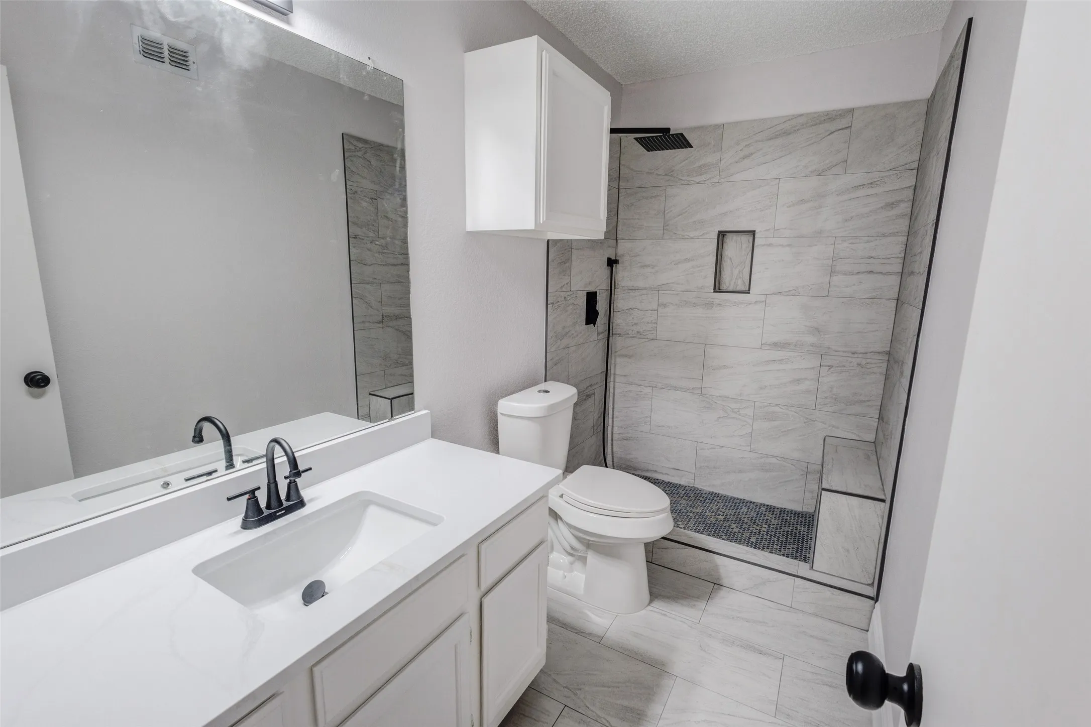 Single Family Residence For Sale in Dallas County , 805 Brockden Drive, Mesquite, Texas 75149, 3 Bedroom, 2 Bathroom, Garage spaces, 1,060 Sqft, built in 1987, mls#21399467, Real Estate Agent in Mesquite, Homes For Sale in Dallas county, Homes For Sale in Mesquite, Realtor in Mesquite Texas, Real Estate Brokerage Independent Realty Texas, Luminita Cordes Realtor