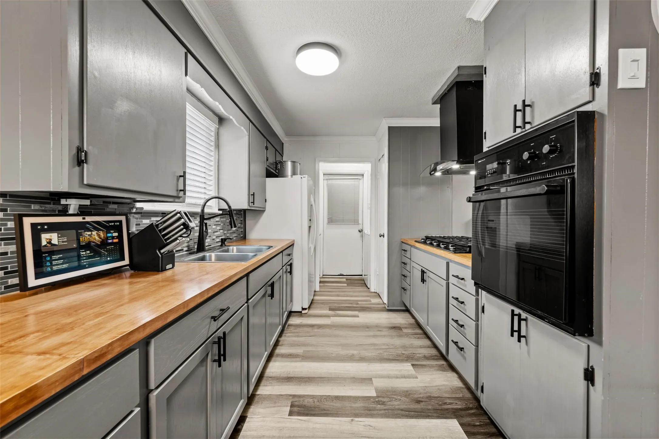Single Family Residence For Sale in Mc Lennan County , 6313 May Drive, Waco, Texas 76710, 3 Bedroom, 2 Bathroom, 2 Garage spaces, 1,438 Sqft, built in 1964, mls#21400342, Real Estate Agent in Waco, Homes For Sale in Mc Lennan county, Homes For Sale in Waco, Realtor in Waco Texas, Real Estate Brokerage Independent Realty Texas, Luminita Cordes Realtor