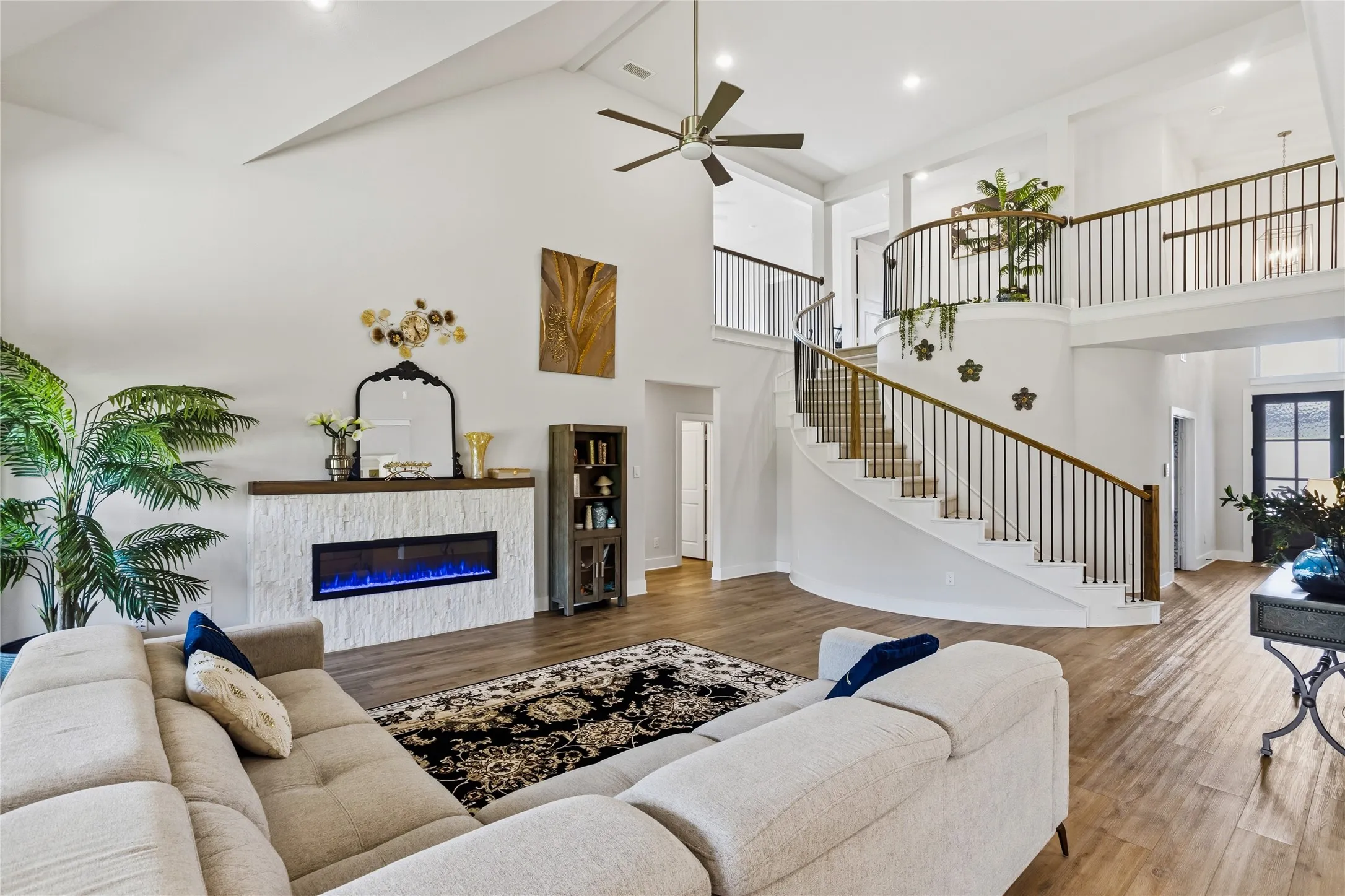 Single Family Residence For Rent in Collin County , 1212 Sapphire Lane, Wylie, Texas 75098, 5 Bedroom, 4 Bathroom, 2 Garage spaces, 3,997 Sqft, built in 2023, mls#21397043, Real Estate Agent in Wylie, Homes For Rent in Collin county, Homes For Rent in Wylie, Realtor in Wylie Texas, Real Estate Brokerage Independent Realty Texas, Luminita Cordes Realtor