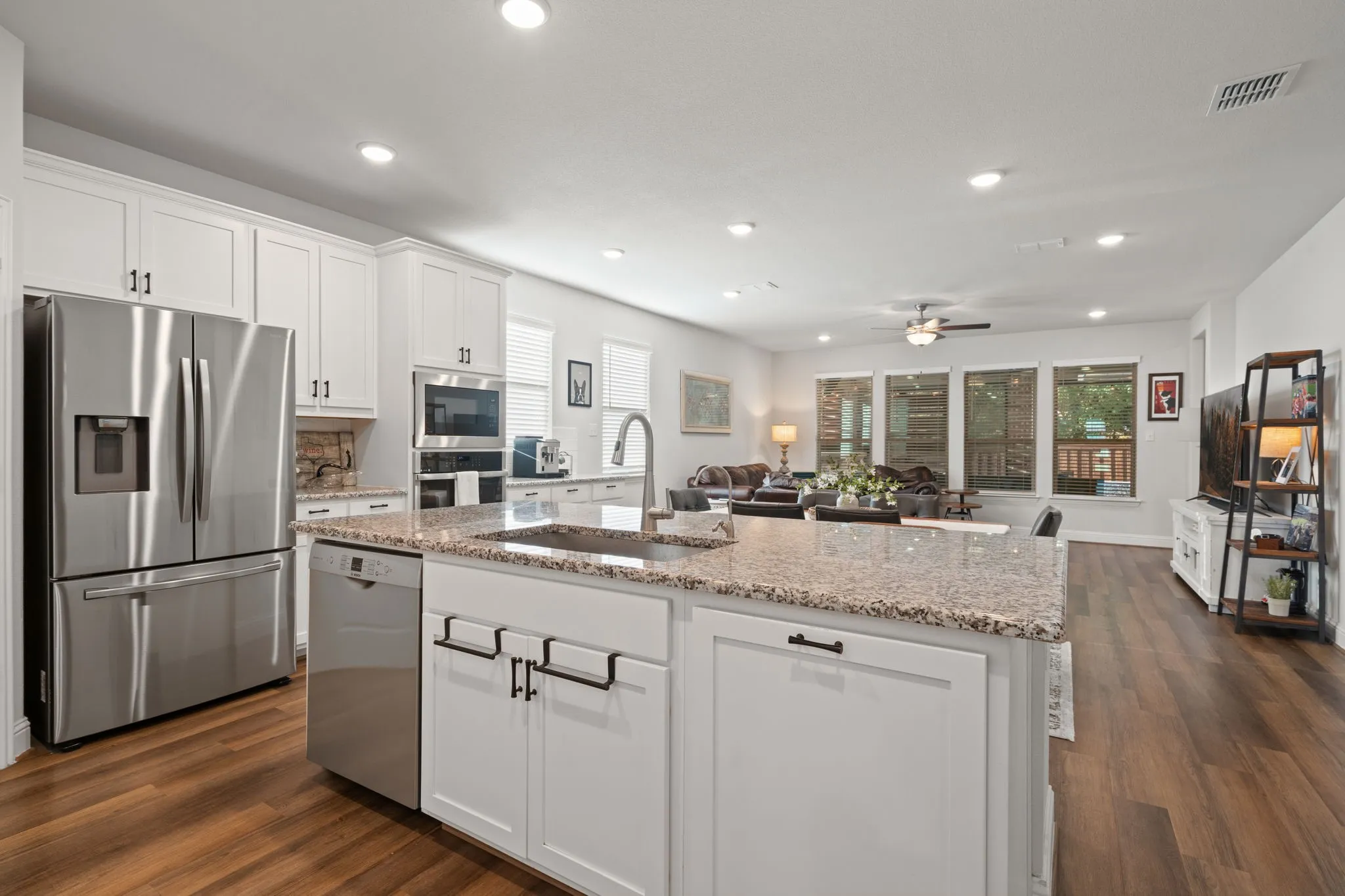 Single Family Residence For Sale in Denton County , 225 Fulton Street, Oak Point, Texas 75068, 3 Bedroom, 2 Bathroom, 2 Garage spaces, 2,199 Sqft, built in 2021, mls#21400242, Real Estate Agent in Oak Point, Homes For Sale in Denton county, Homes For Sale in Oak Point, Realtor in Oak Point Texas, Real Estate Brokerage Independent Realty Texas, Luminita Cordes Realtor