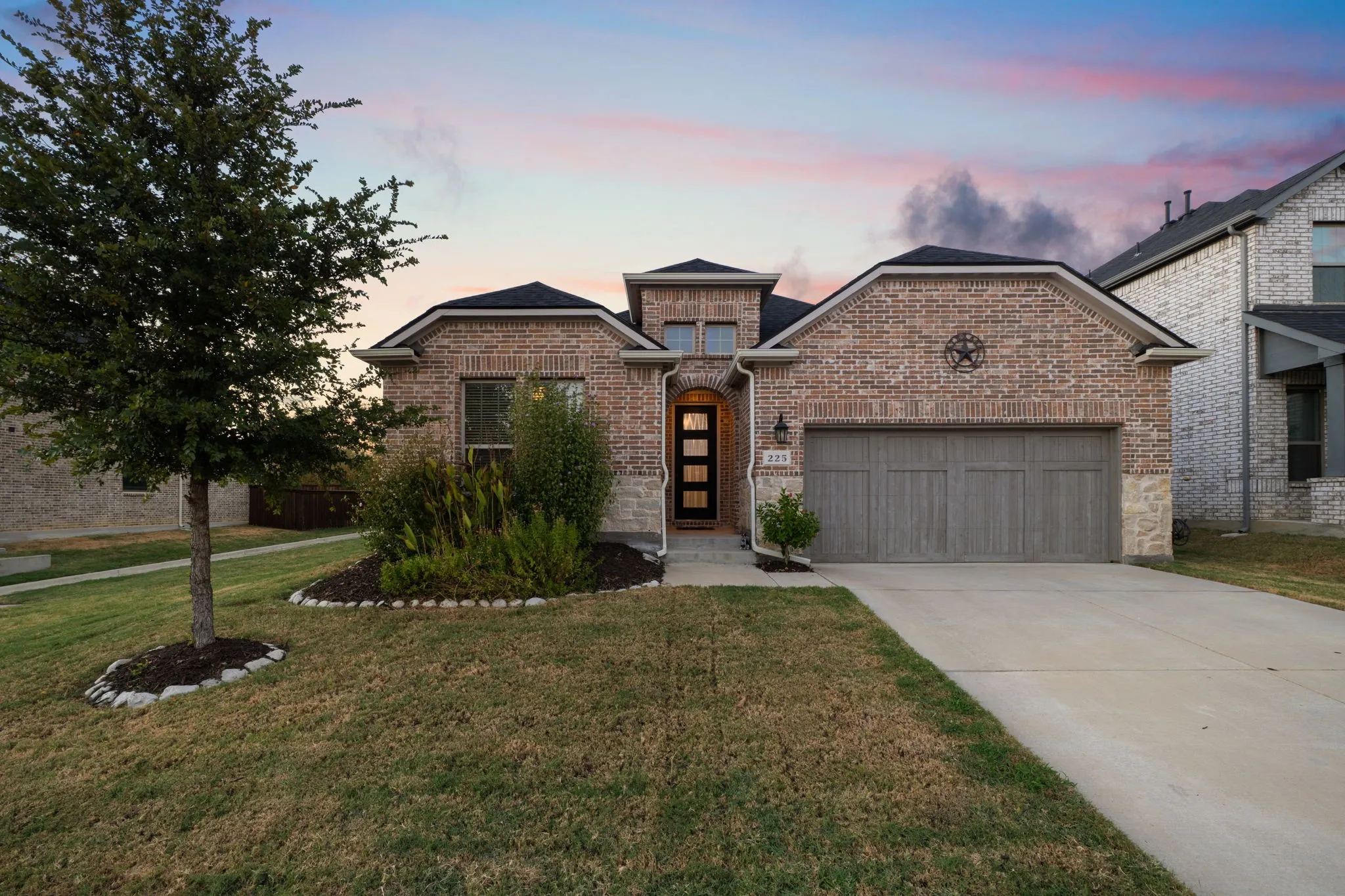 Single Family Residence For Sale in Denton County , 225 Fulton Street, Oak Point, Texas 75068, 3 Bedroom, 2 Bathroom, 2 Garage spaces, 2,199 Sqft, built in 2021, mls#21400242, Real Estate Agent in Oak Point, Homes For Sale in Denton county, Homes For Sale in Oak Point, Realtor in Oak Point Texas, Real Estate Brokerage Independent Realty Texas, Luminita Cordes Realtor