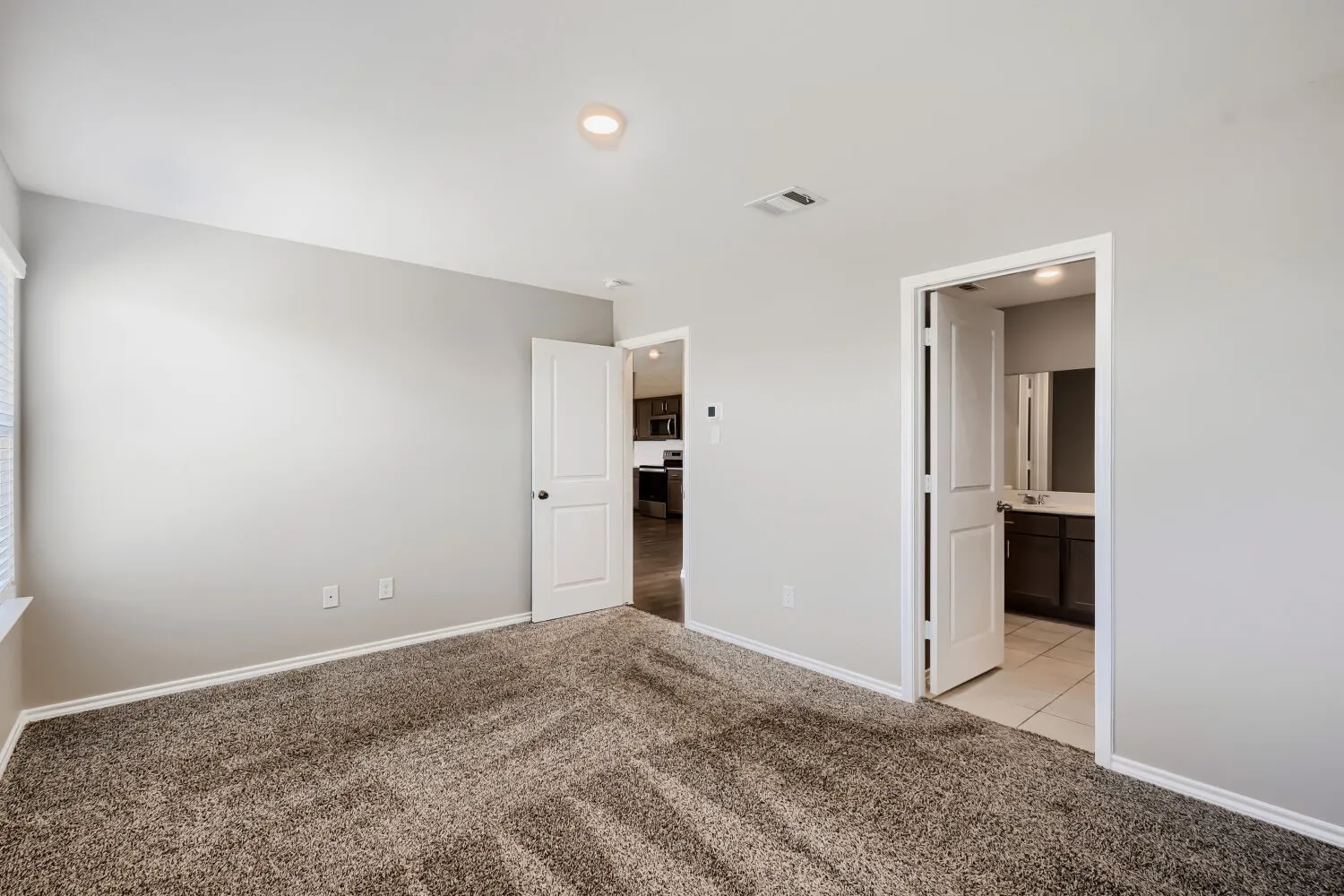 Single Family Residence For Sale in Collin County , 1212 Rountree Court, Celina, Texas 75009, 4 Bedroom, 2 Bathroom, 2 Garage spaces, 1,600 Sqft, built in 2021, mls#21400129, Real Estate Agent in Celina, Homes For Sale in Collin county, Homes For Sale in Celina, Realtor in Celina Texas, Real Estate Brokerage Independent Realty Texas, Luminita Cordes Realtor