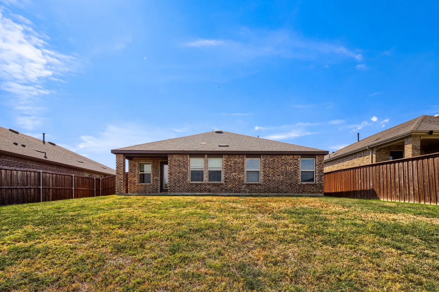 Single Family Residence For Sale in Collin County , 1212 Rountree Court, Celina, Texas 75009, 4 Bedroom, 2 Bathroom, 2 Garage spaces, 1,600 Sqft, built in 2021, mls#21400129, Real Estate Agent in Celina, Homes For Sale in Collin county, Homes For Sale in Celina, Realtor in Celina Texas, Real Estate Brokerage Independent Realty Texas, Luminita Cordes Realtor