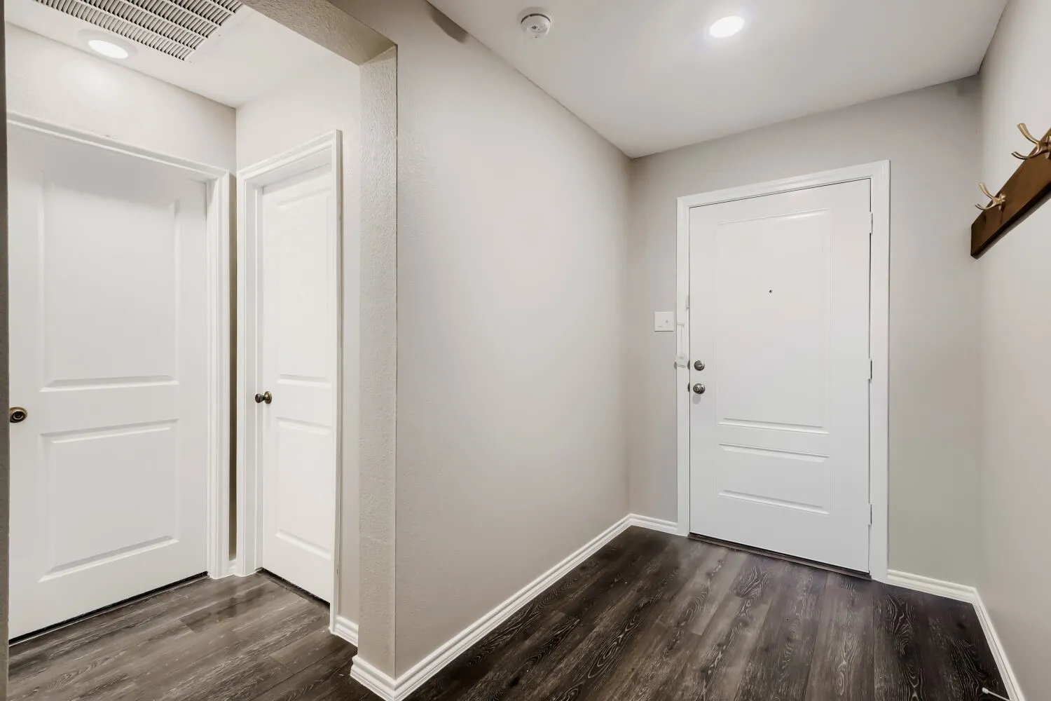 Single Family Residence For Sale in Collin County , 1212 Rountree Court, Celina, Texas 75009, 4 Bedroom, 2 Bathroom, 2 Garage spaces, 1,600 Sqft, built in 2021, mls#21400129, Real Estate Agent in Celina, Homes For Sale in Collin county, Homes For Sale in Celina, Realtor in Celina Texas, Real Estate Brokerage Independent Realty Texas, Luminita Cordes Realtor