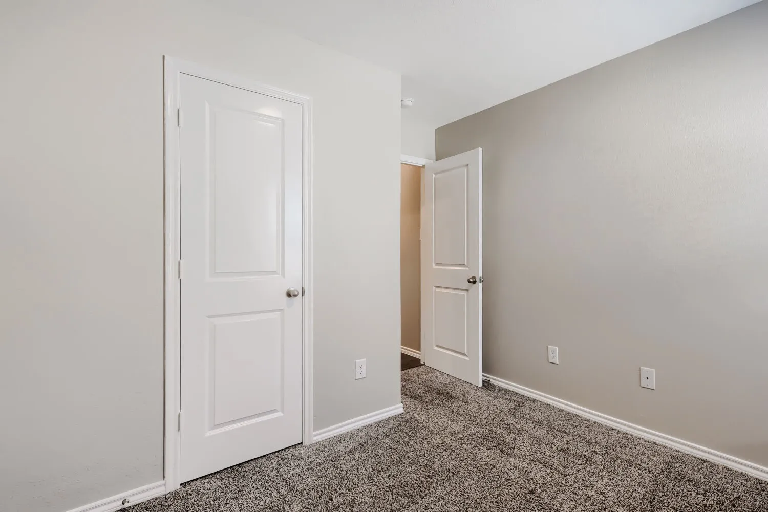 Single Family Residence For Sale in Collin County , 1212 Rountree Court, Celina, Texas 75009, 4 Bedroom, 2 Bathroom, 2 Garage spaces, 1,600 Sqft, built in 2021, mls#21400129, Real Estate Agent in Celina, Homes For Sale in Collin county, Homes For Sale in Celina, Realtor in Celina Texas, Real Estate Brokerage Independent Realty Texas, Luminita Cordes Realtor