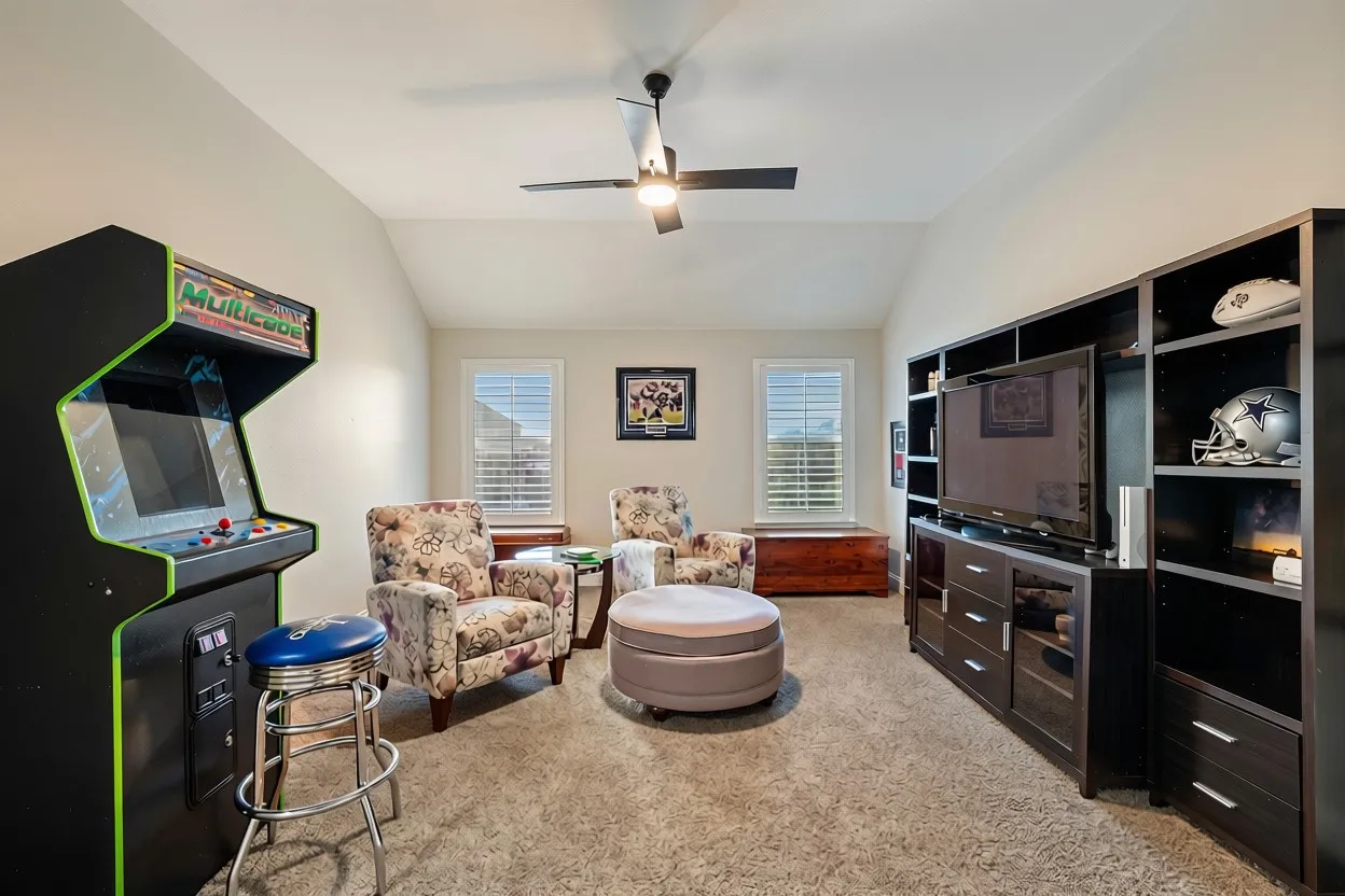 Single Family Residence For Sale in Rockwall County , 3923 Betty Street, Rockwall, Texas 75087, 4 Bedroom, 4 Bathroom, 3 Garage spaces, 3,869 Sqft, built in 2010, mls#21397707, Real Estate Agent in Rockwall, Homes For Sale in Rockwall county, Homes For Sale in Rockwall, Realtor in Rockwall Texas, Real Estate Brokerage Independent Realty Texas, Luminita Cordes Realtor