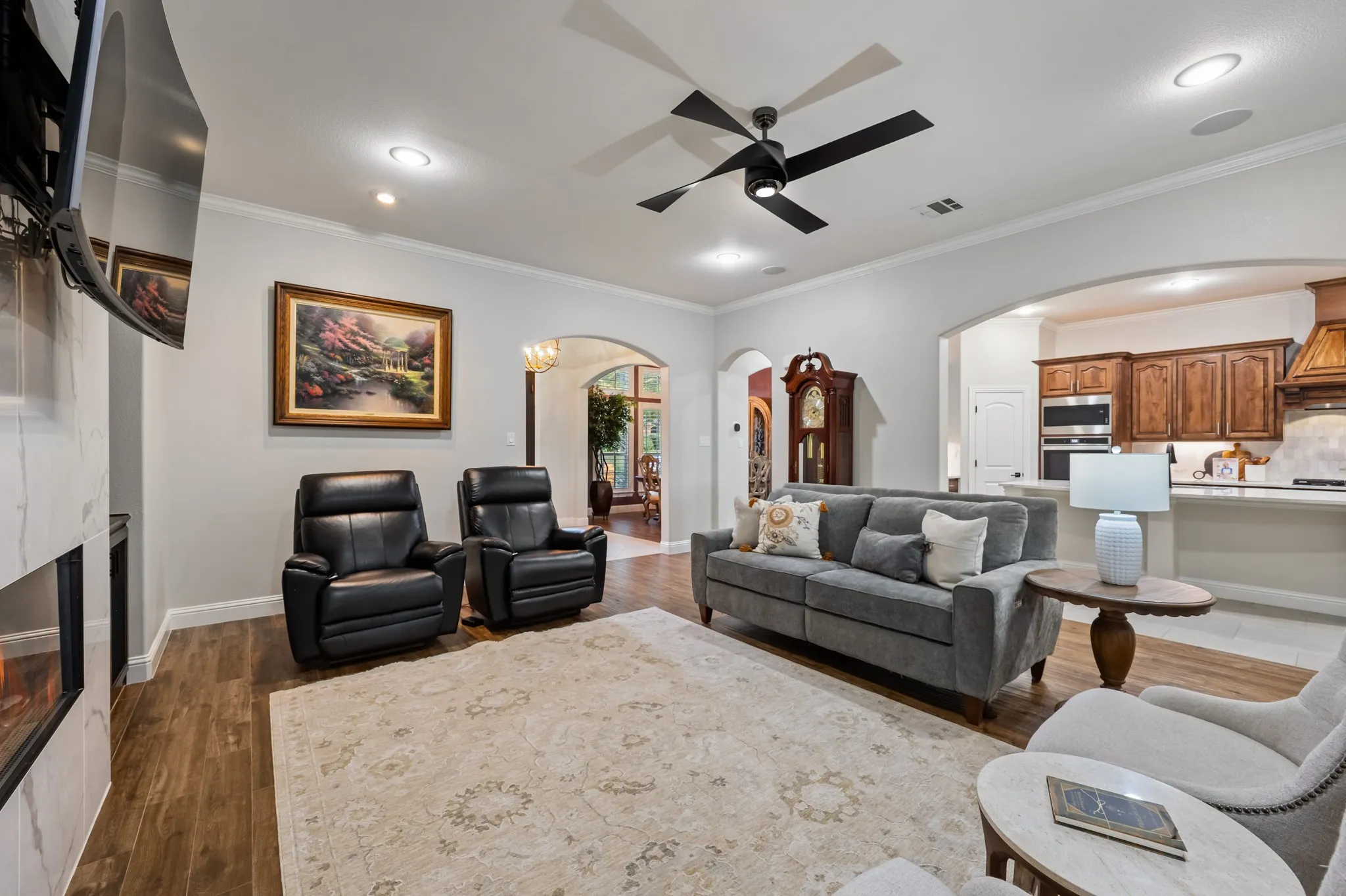 Single Family Residence For Sale in Rockwall County , 3923 Betty Street, Rockwall, Texas 75087, 4 Bedroom, 4 Bathroom, 3 Garage spaces, 3,869 Sqft, built in 2010, mls#21397707, Real Estate Agent in Rockwall, Homes For Sale in Rockwall county, Homes For Sale in Rockwall, Realtor in Rockwall Texas, Real Estate Brokerage Independent Realty Texas, Luminita Cordes Realtor