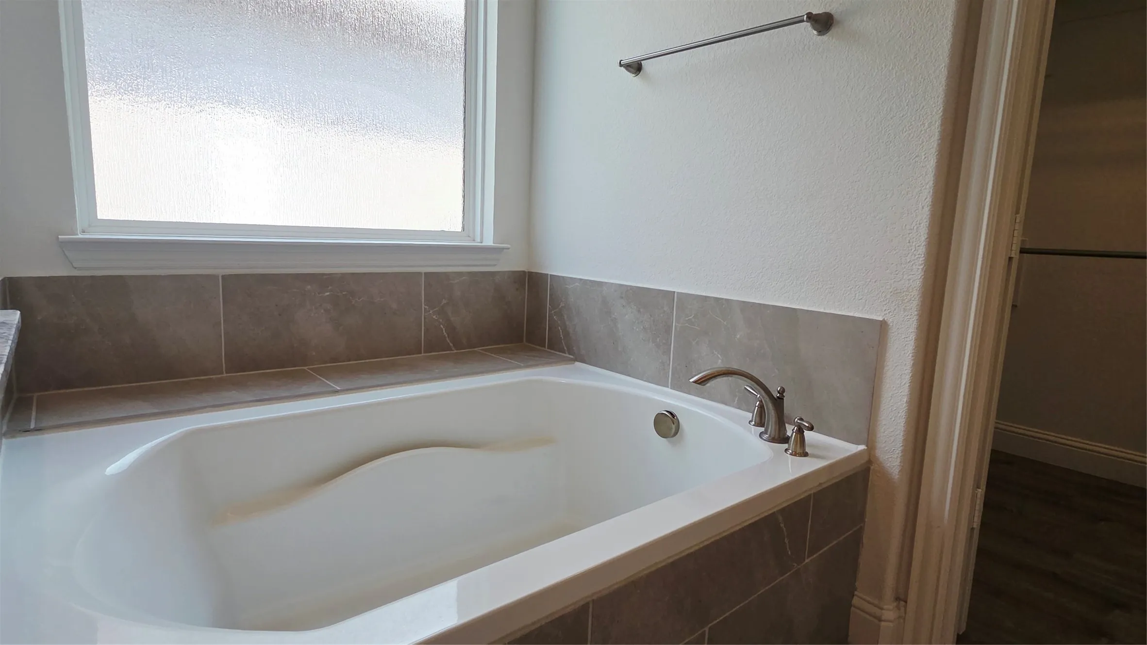 Single Family Residence For Rent in Dallas County , 7703 Coronado Drive, Rowlett, Texas 75088, 3 Bedroom, 3 Bathroom, 2 Garage spaces, 2,176 Sqft, built in 2020, mls#21400426, Real Estate Agent in Rowlett, Homes For Rent in Dallas county, Homes For Rent in Rowlett, Realtor in Rowlett Texas, Real Estate Brokerage Independent Realty Texas, Luminita Cordes Realtor
