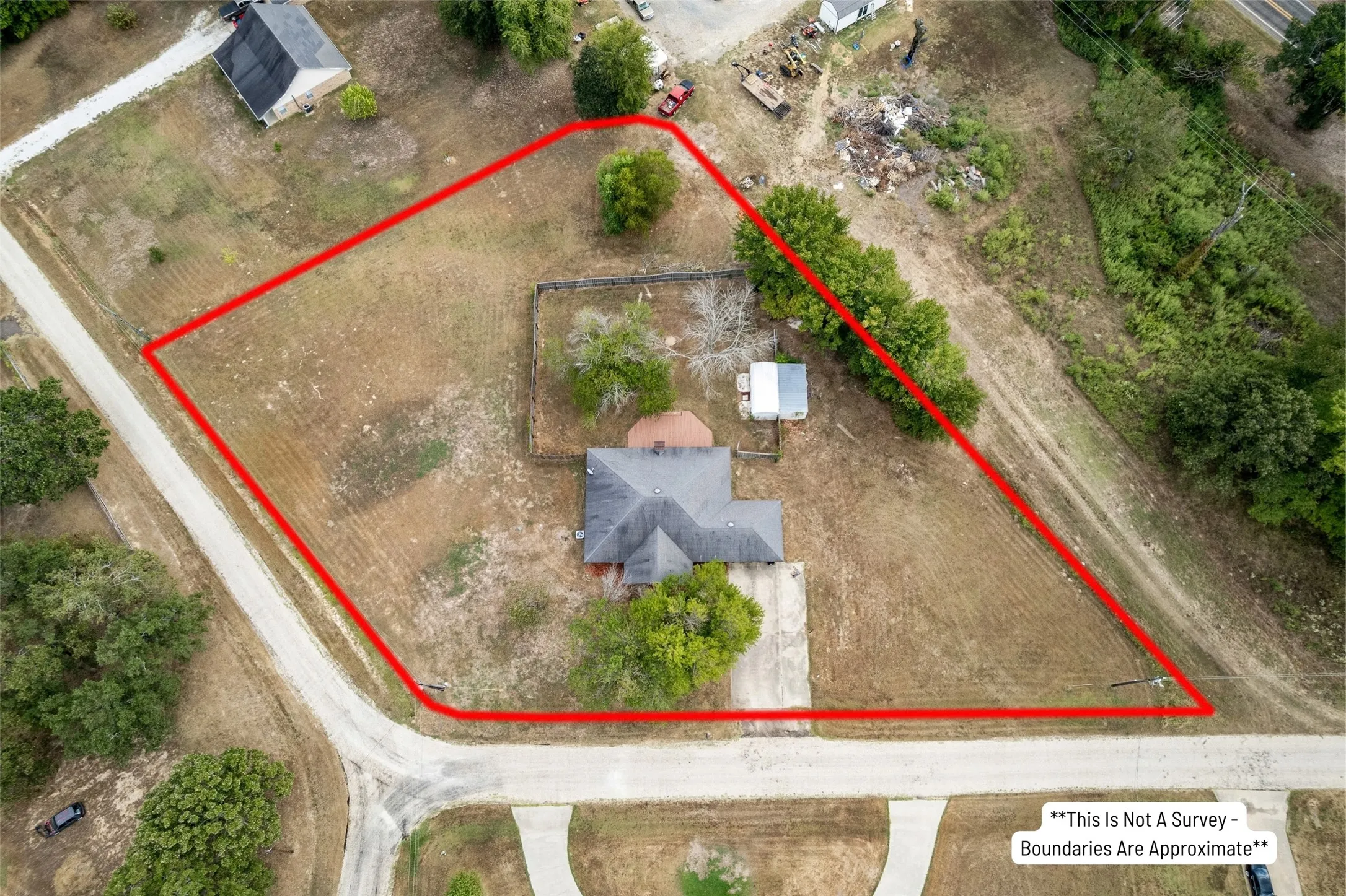 Single Family Residence For Sale in Franklin (TX) County , 26 CR 2045, Mount Vernon, Texas 75457, 4 Bedroom, 2 Bathroom, Garage spaces, 2,168 Sqft, built in 1995, mls#21399019, Real Estate Agent in Mount Vernon, Homes For Sale in Franklin (TX) county, Homes For Sale in Mount Vernon, Realtor in Mount Vernon Texas, Real Estate Brokerage Independent Realty Texas, Luminita Cordes Realtor