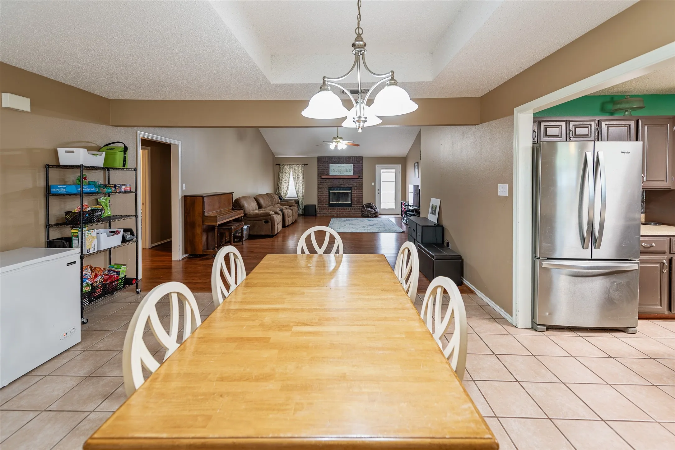 Single Family Residence For Sale in Franklin (TX) County , 26 CR 2045, Mount Vernon, Texas 75457, 4 Bedroom, 2 Bathroom, Garage spaces, 2,168 Sqft, built in 1995, mls#21399019, Real Estate Agent in Mount Vernon, Homes For Sale in Franklin (TX) county, Homes For Sale in Mount Vernon, Realtor in Mount Vernon Texas, Real Estate Brokerage Independent Realty Texas, Luminita Cordes Realtor