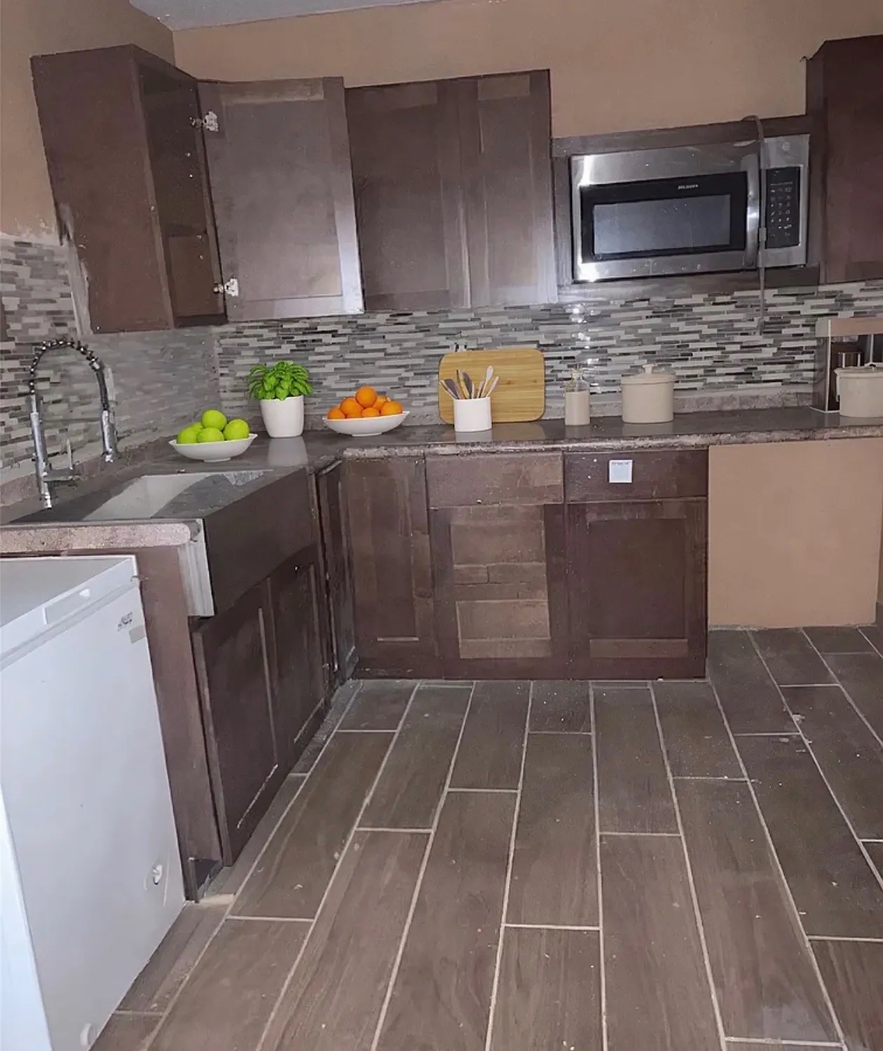 Single Family Residence For Sale in Mc Lennan County , 2434 S 9th Street, Waco, Texas 76706, 3 Bedroom, 3 Bathroom, Garage spaces, 1,958 Sqft, built in 1958, mls#21400243, Real Estate Agent in Waco, Homes For Sale in Mc Lennan county, Homes For Sale in Waco, Realtor in Waco Texas, Real Estate Brokerage Independent Realty Texas, Luminita Cordes Realtor