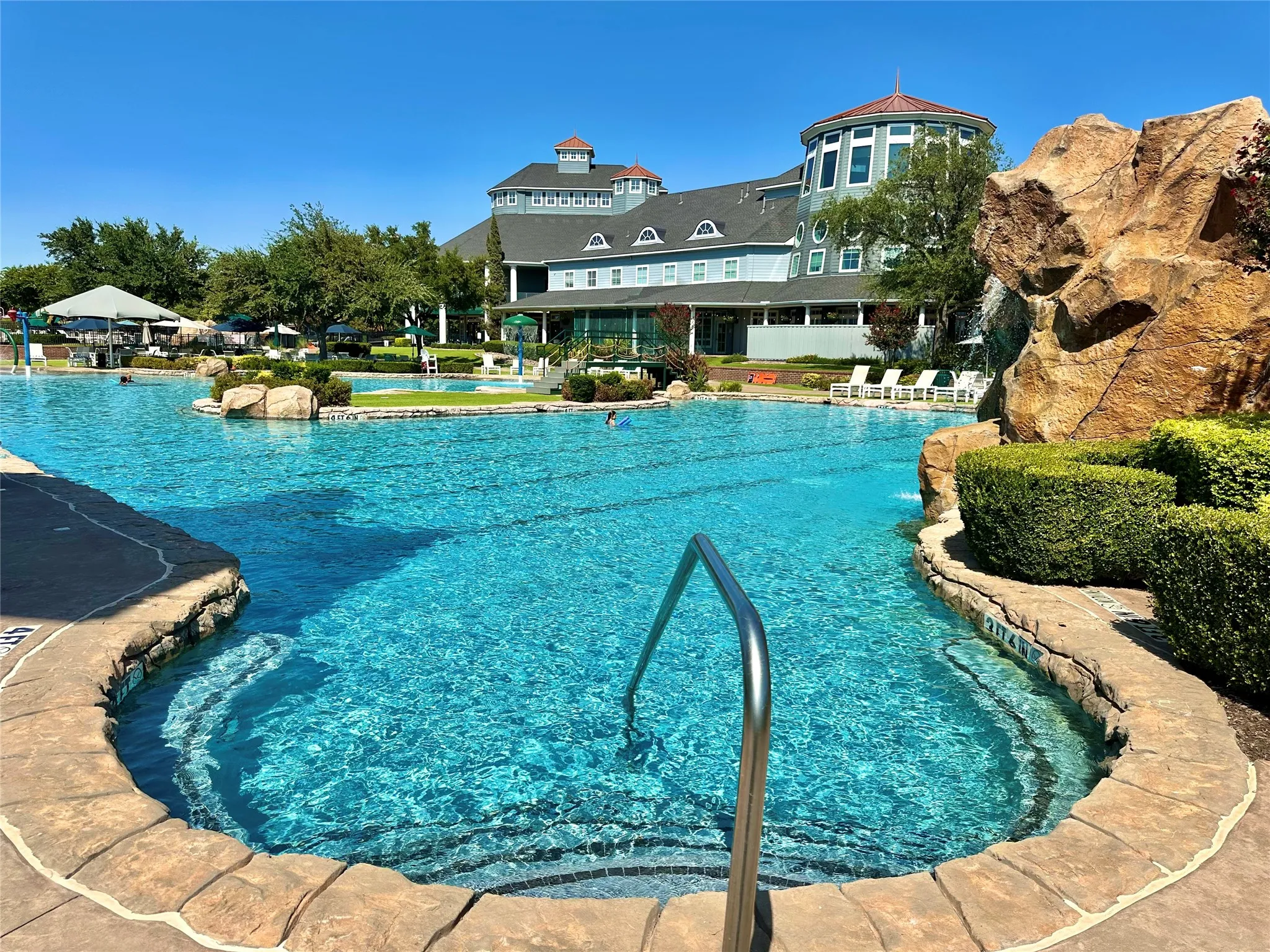 Single Family Residence For Sale in Denton County , 1105 Wisteria Lane, Savannah, Texas 76227, 5 Bedroom, 3 Bathroom, 2 Garage spaces, 3,062 Sqft, built in 2004, mls#21400071, Real Estate Agent in Savannah, Homes For Sale in Denton county, Homes For Sale in Savannah, Realtor in Savannah Texas, Real Estate Brokerage Independent Realty Texas, Luminita Cordes Realtor