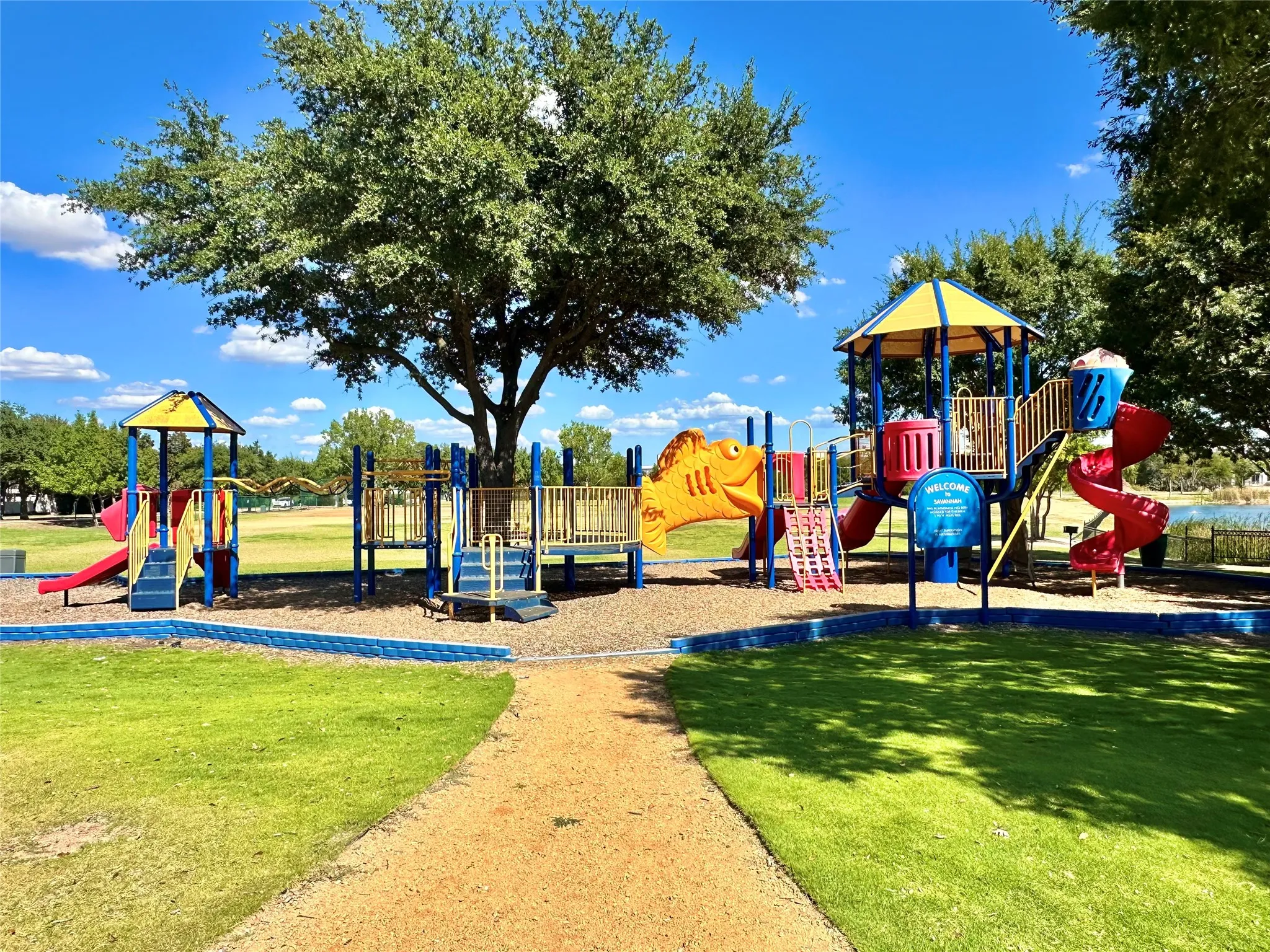 Single Family Residence For Sale in Denton County , 1105 Wisteria Lane, Savannah, Texas 76227, 5 Bedroom, 3 Bathroom, 2 Garage spaces, 3,062 Sqft, built in 2004, mls#21400071, Real Estate Agent in Savannah, Homes For Sale in Denton county, Homes For Sale in Savannah, Realtor in Savannah Texas, Real Estate Brokerage Independent Realty Texas, Luminita Cordes Realtor