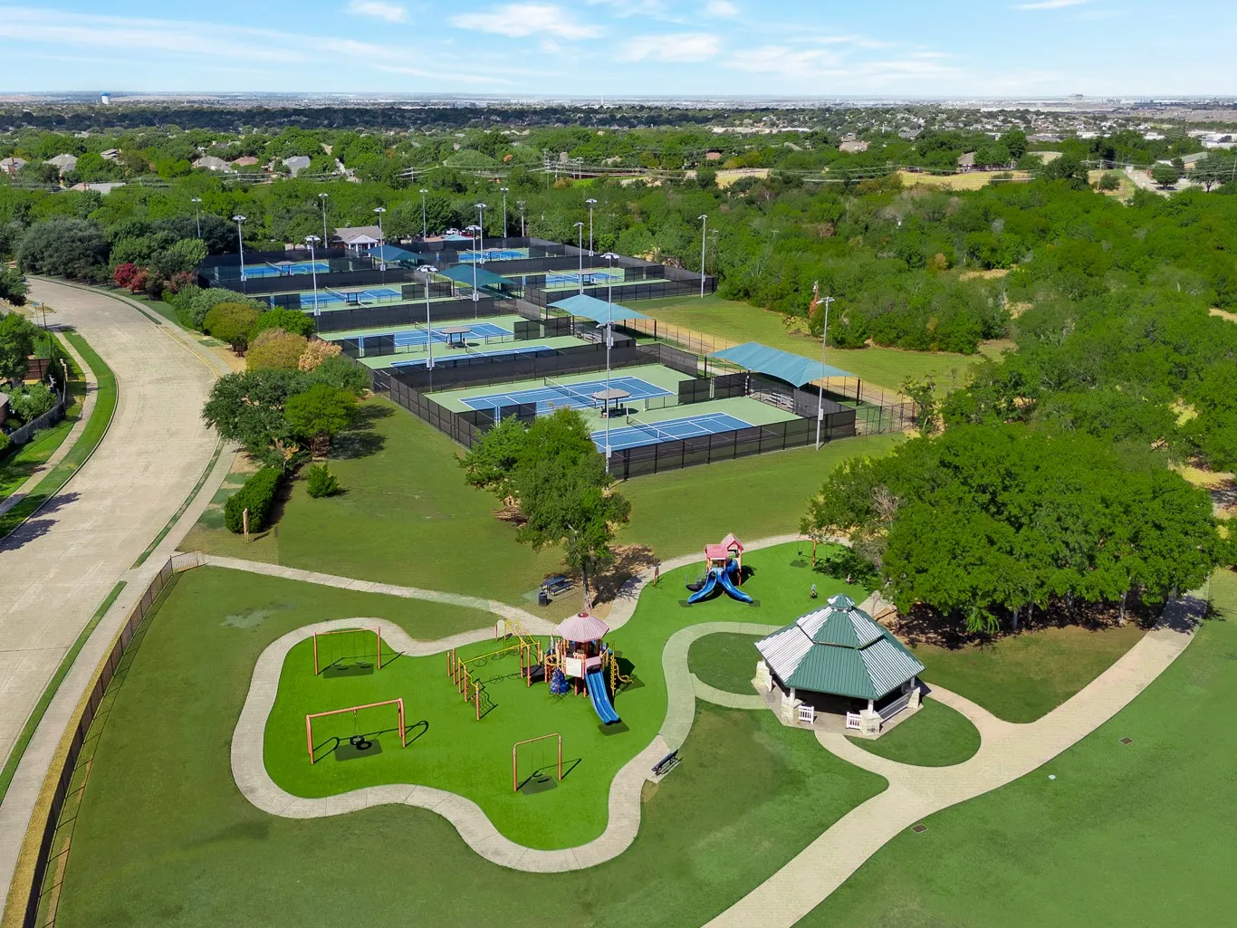Nearby Oak Creek Park and Oak Creek Tennis Center