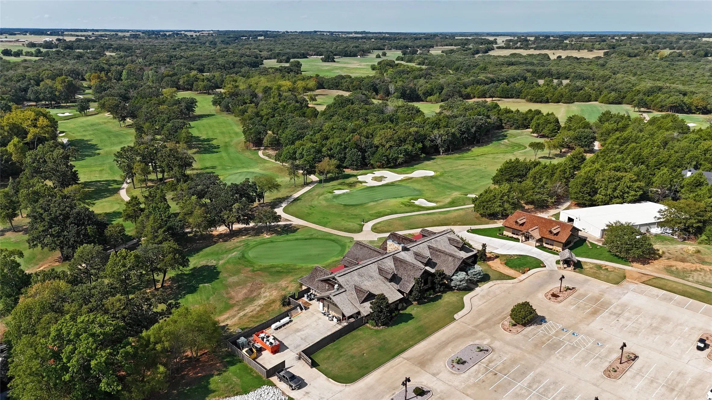 Single Family Residence For Sale in Grayson County , 387 Desert Mountain Drive, Gordonville, Texas 76245, 3 Bedroom, 4 Bathroom, 2 Garage spaces, 2,610 Sqft, built in 2023, mls#21399767, Real Estate Agent in Gordonville, Homes For Sale in Grayson county, Homes For Sale in Gordonville, Realtor in Gordonville Texas, Real Estate Brokerage Independent Realty Texas, Luminita Cordes Realtor