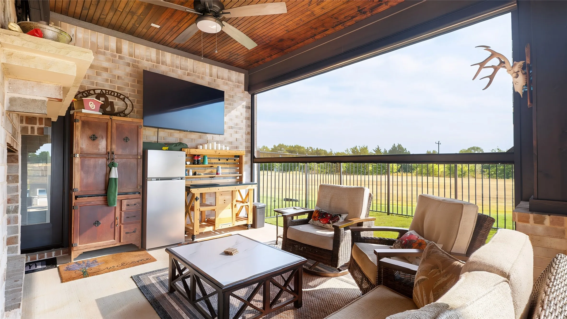 Single Family Residence For Sale in Grayson County , 387 Desert Mountain Drive, Gordonville, Texas 76245, 3 Bedroom, 4 Bathroom, 2 Garage spaces, 2,610 Sqft, built in 2023, mls#21399767, Real Estate Agent in Gordonville, Homes For Sale in Grayson county, Homes For Sale in Gordonville, Realtor in Gordonville Texas, Real Estate Brokerage Independent Realty Texas, Luminita Cordes Realtor