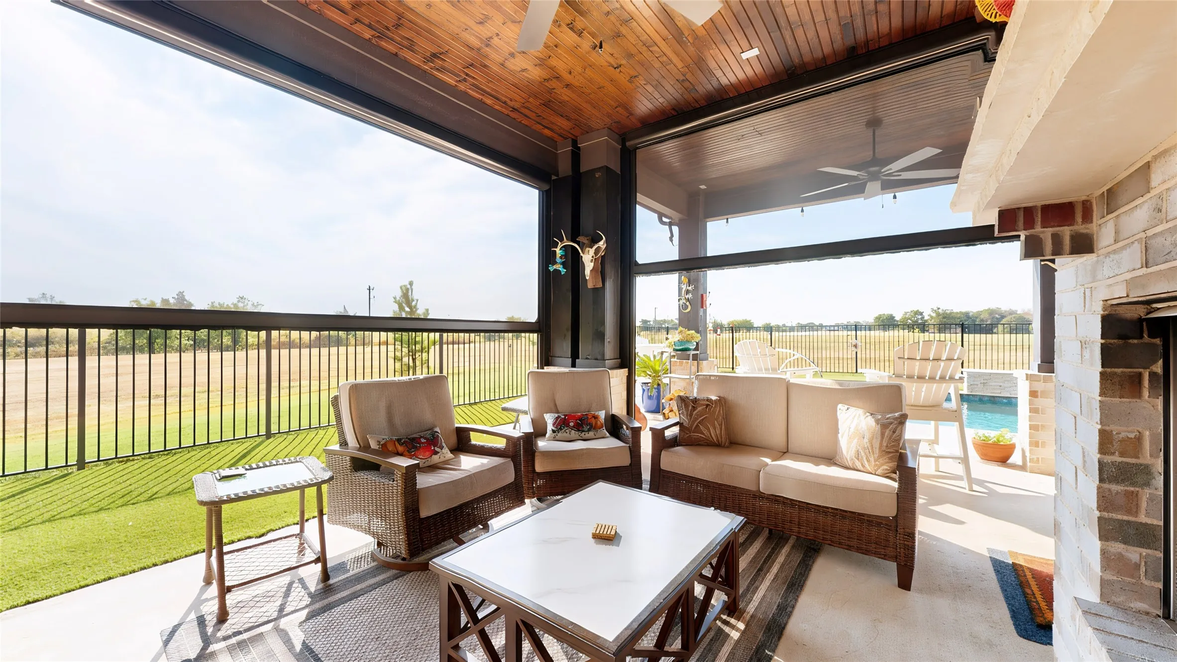 Single Family Residence For Sale in Grayson County , 387 Desert Mountain Drive, Gordonville, Texas 76245, 3 Bedroom, 4 Bathroom, 2 Garage spaces, 2,610 Sqft, built in 2023, mls#21399767, Real Estate Agent in Gordonville, Homes For Sale in Grayson county, Homes For Sale in Gordonville, Realtor in Gordonville Texas, Real Estate Brokerage Independent Realty Texas, Luminita Cordes Realtor