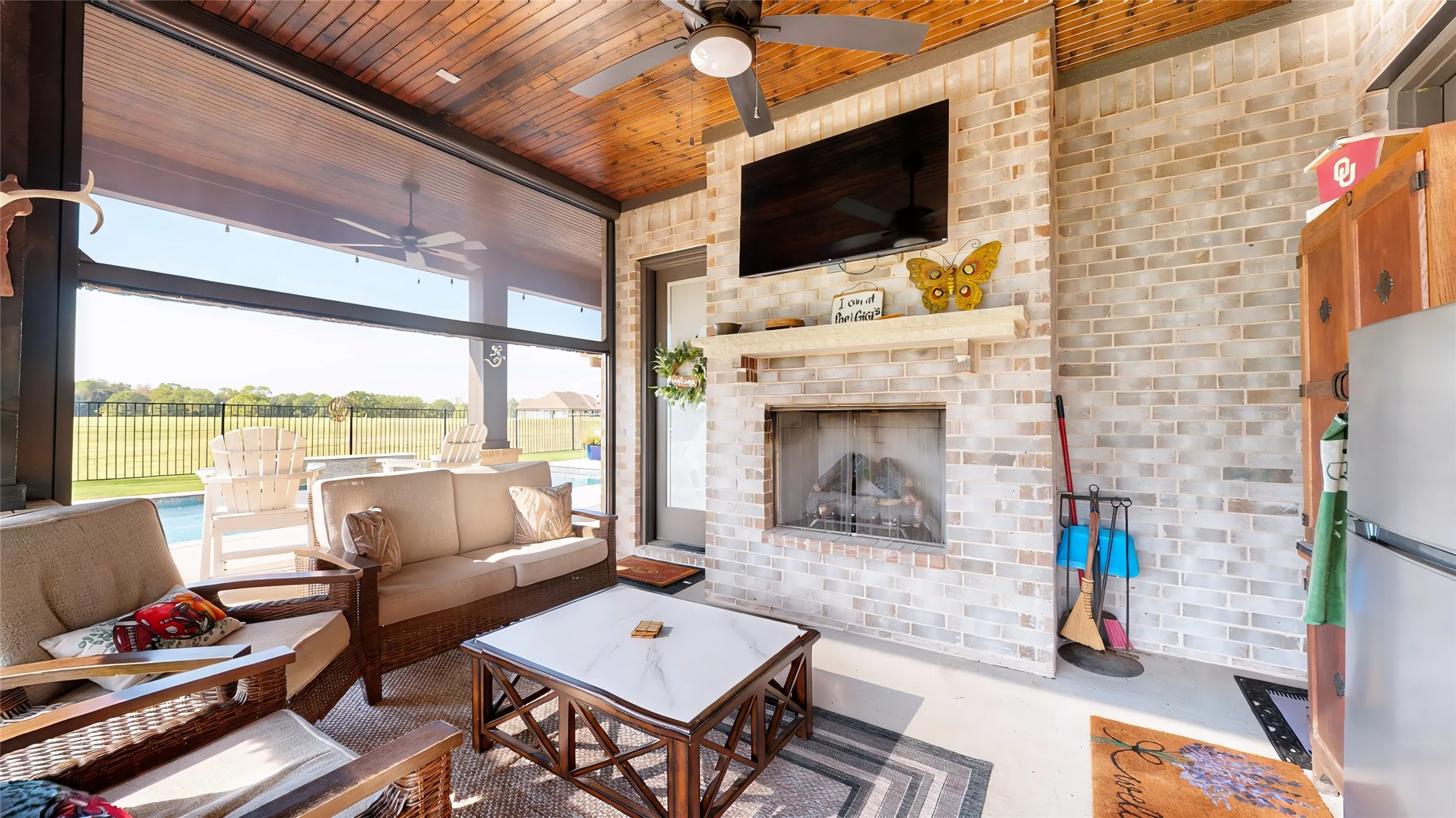 Single Family Residence For Sale in Grayson County , 387 Desert Mountain Drive, Gordonville, Texas 76245, 3 Bedroom, 4 Bathroom, 2 Garage spaces, 2,610 Sqft, built in 2023, mls#21399767, Real Estate Agent in Gordonville, Homes For Sale in Grayson county, Homes For Sale in Gordonville, Realtor in Gordonville Texas, Real Estate Brokerage Independent Realty Texas, Luminita Cordes Realtor