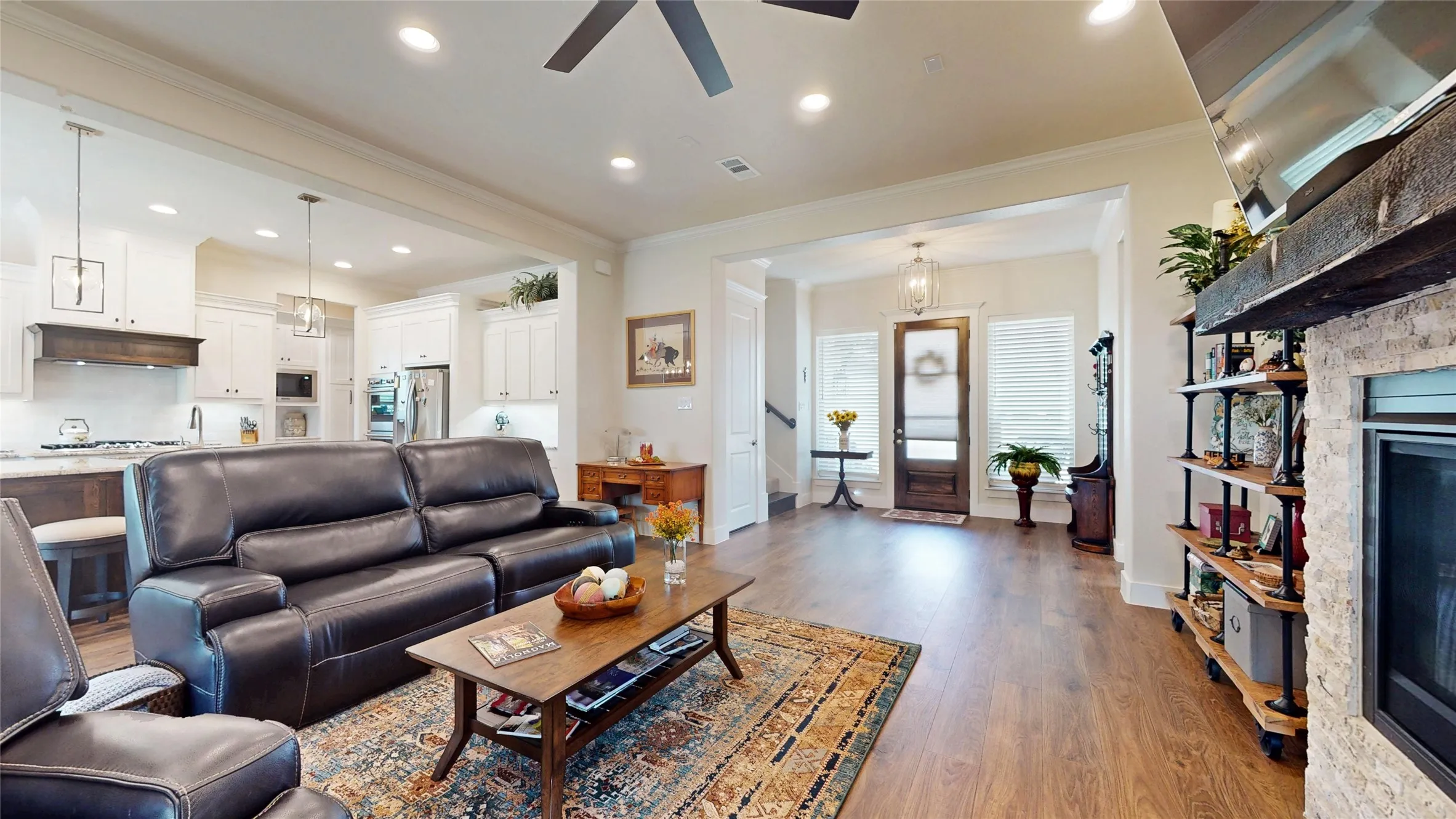 Single Family Residence For Sale in Grayson County , 387 Desert Mountain Drive, Gordonville, Texas 76245, 3 Bedroom, 4 Bathroom, 2 Garage spaces, 2,610 Sqft, built in 2023, mls#21399767, Real Estate Agent in Gordonville, Homes For Sale in Grayson county, Homes For Sale in Gordonville, Realtor in Gordonville Texas, Real Estate Brokerage Independent Realty Texas, Luminita Cordes Realtor