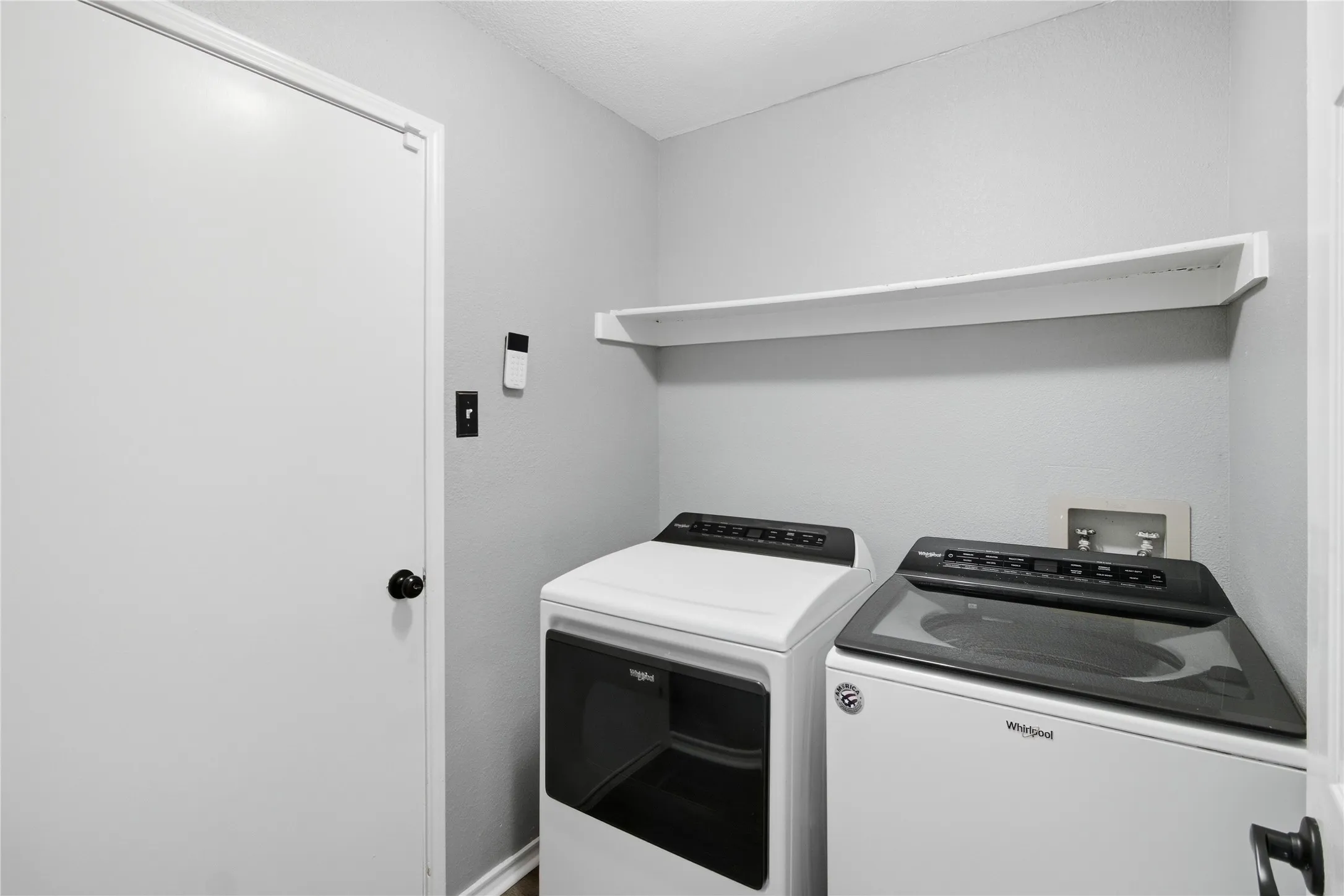 Single Family Residence For Sale in Dallas County , 814 Rawlins Drive, Lancaster, Texas 75146, 3 Bedroom, 2 Bathroom, 2 Garage spaces, 1,344 Sqft, built in 1991, mls#21400238, Real Estate Agent in Lancaster, Homes For Sale in Dallas county, Homes For Sale in Lancaster, Realtor in Lancaster Texas, Real Estate Brokerage Independent Realty Texas, Luminita Cordes Realtor