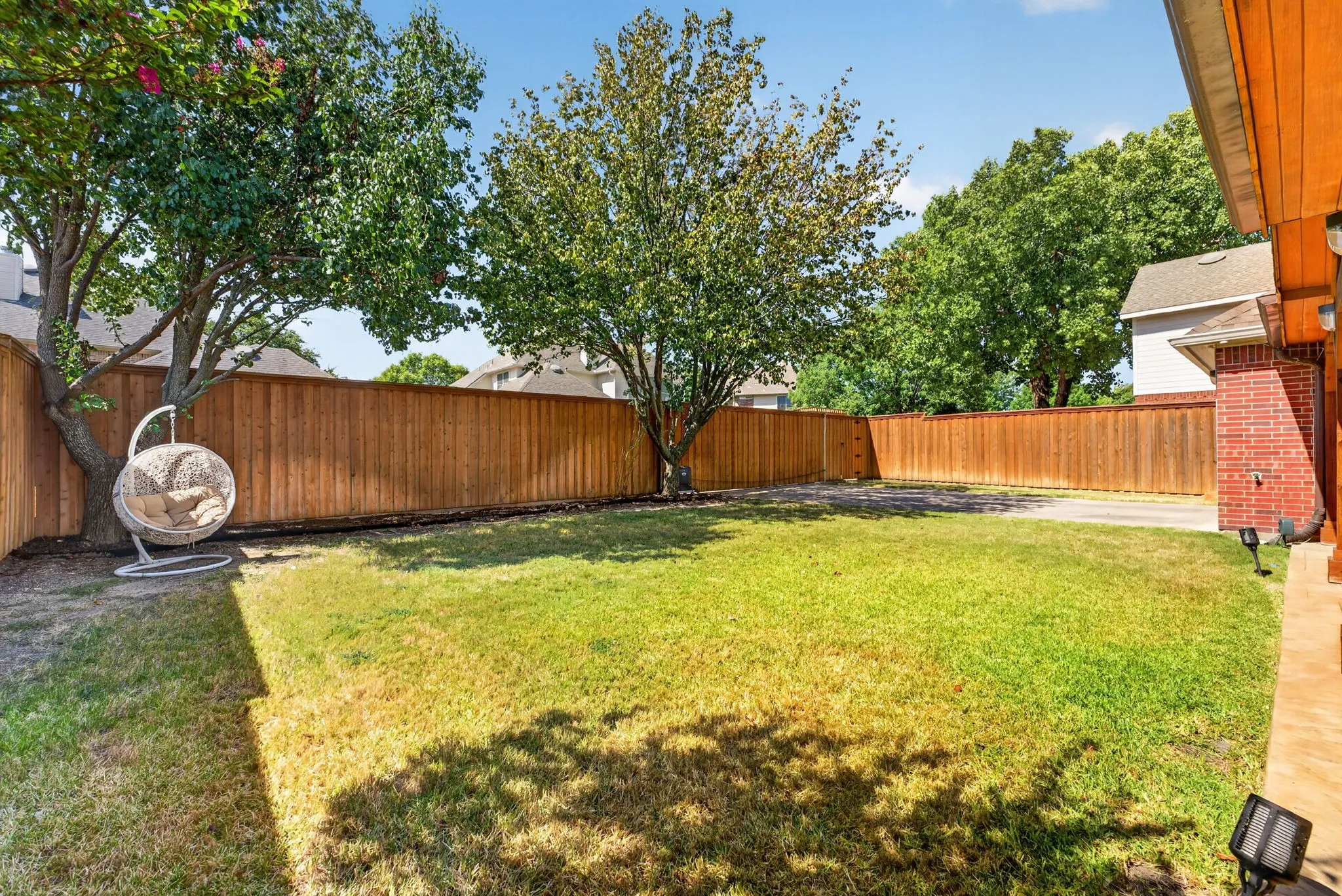 Single Family Residence For Sale in Collin County , 4412 Greenfield Drive, Richardson, Texas 75082, 4 Bedroom, 3 Bathroom, 2 Garage spaces, 3,199 Sqft, built in 2001, mls#21397637, Real Estate Agent in Richardson, Homes For Sale in Collin county, Homes For Sale in Richardson, Realtor in Richardson Texas, Real Estate Brokerage Independent Realty Texas, Luminita Cordes Realtor