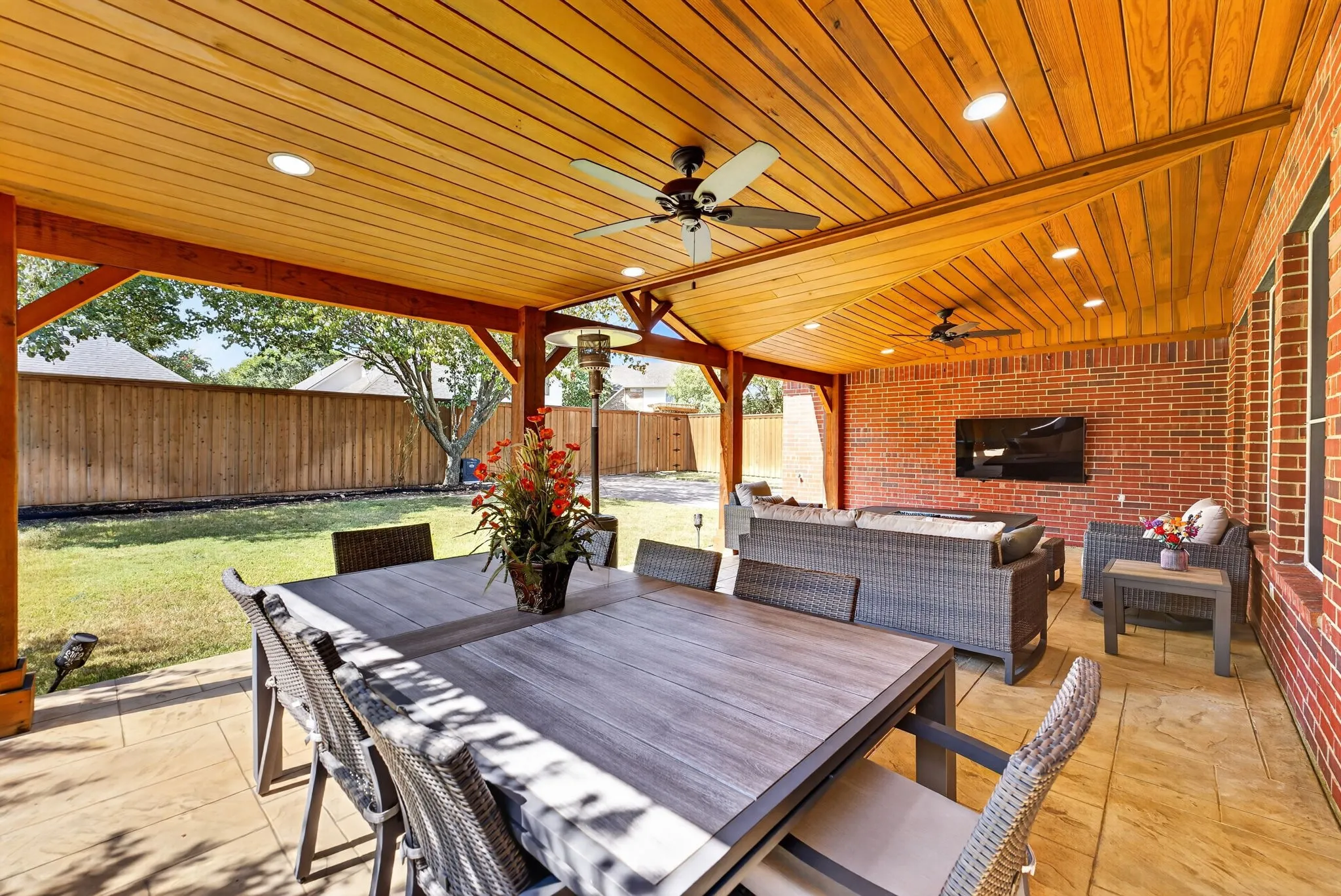 Single Family Residence For Sale in Collin County , 4412 Greenfield Drive, Richardson, Texas 75082, 4 Bedroom, 3 Bathroom, 2 Garage spaces, 3,199 Sqft, built in 2001, mls#21397637, Real Estate Agent in Richardson, Homes For Sale in Collin county, Homes For Sale in Richardson, Realtor in Richardson Texas, Real Estate Brokerage Independent Realty Texas, Luminita Cordes Realtor