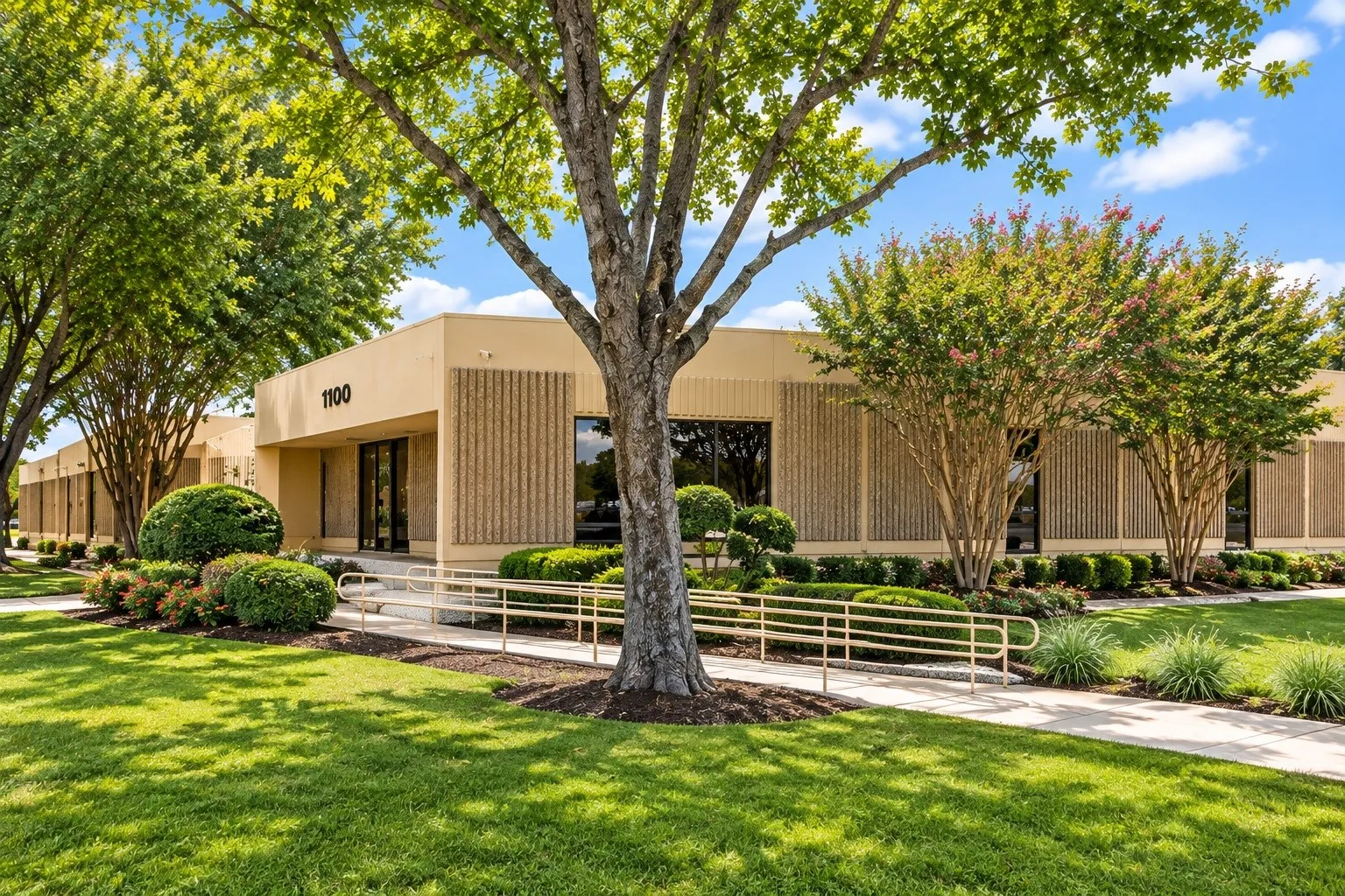Office For Rent in Tarrant County , 1100 Fountain Parkway 2, Grand Prairie, Texas 75050, 0, 0, Garage spaces, 10,457 Sqft, built in 1972, mls#21399585, Real Estate Agent in Grand Prairie, Homes For Rent in Tarrant county, Homes For Rent in Grand Prairie, Realtor in Grand Prairie Texas, Real Estate Brokerage Independent Realty Texas, Luminita Cordes Realtor