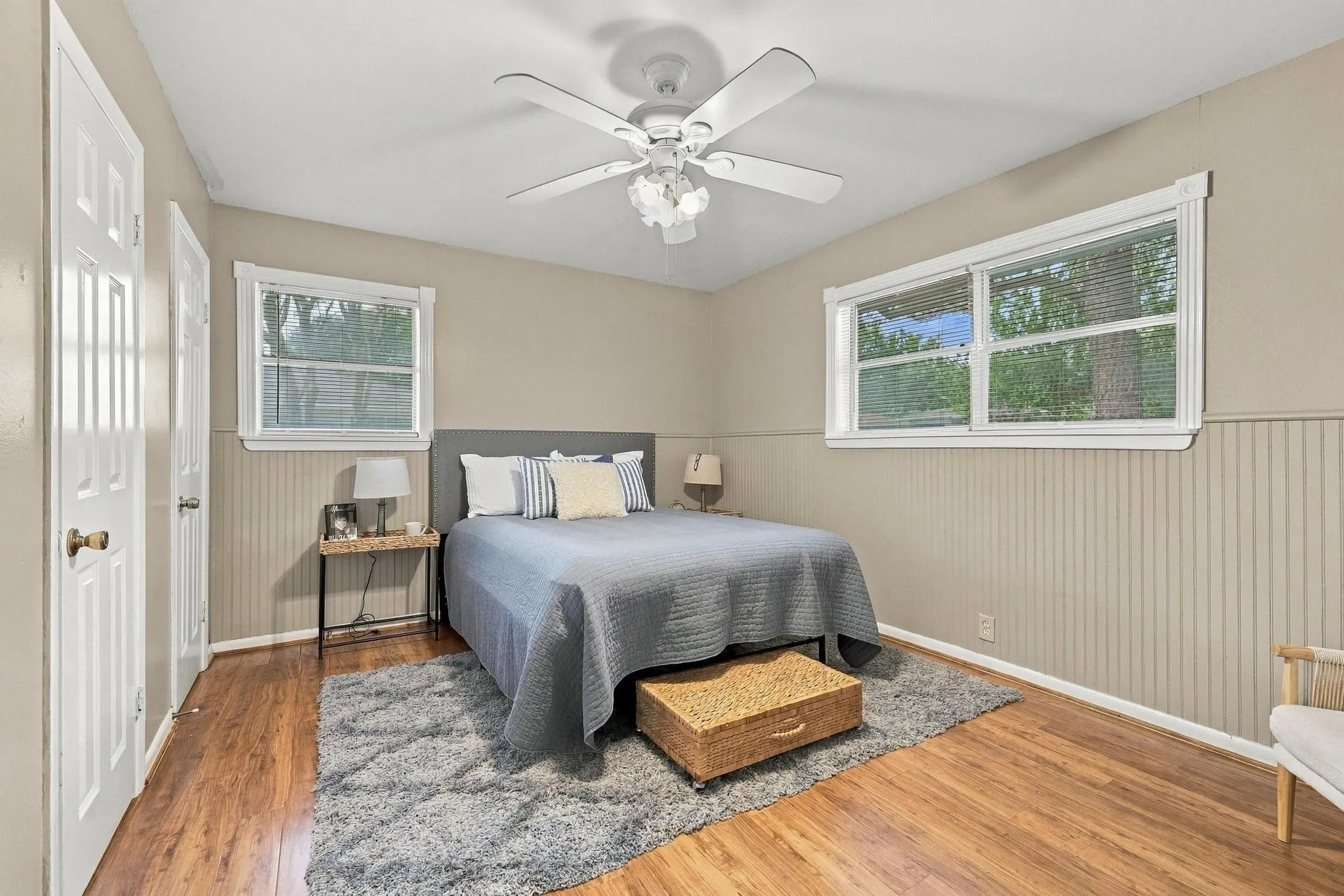 Large bedroom with natural lighting and ensuite connected