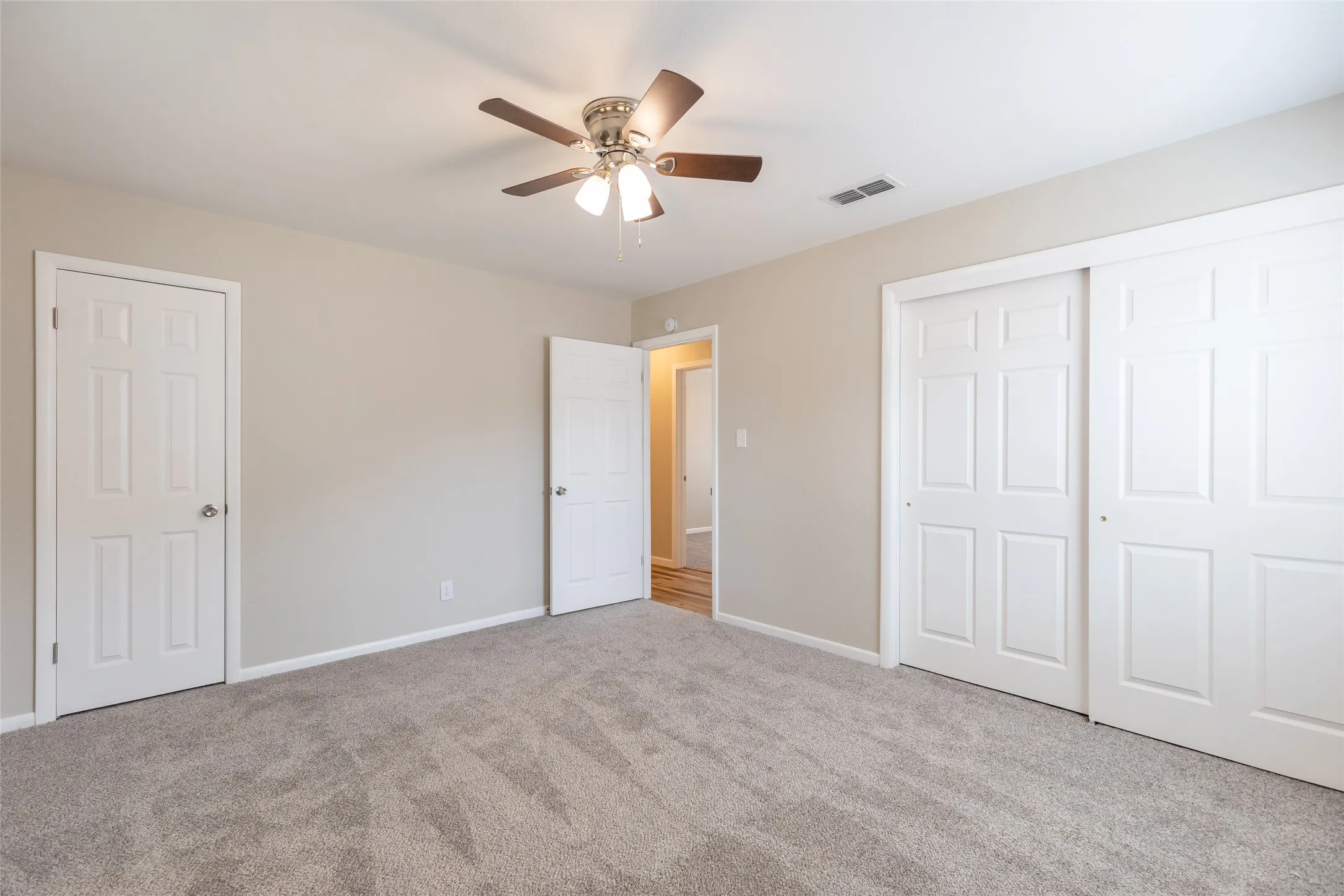 Single Family Residence For Sale in Taylor County , 1201 Westview Drive, Abilene, Texas 79603, 4 Bedroom, 2 Bathroom, Garage spaces, 1,550 Sqft, built in 1956, mls#21399282, Real Estate Agent in Abilene, Homes For Sale in Taylor county, Homes For Sale in Abilene, Realtor in Abilene Texas, Real Estate Brokerage Independent Realty Texas, Luminita Cordes Realtor