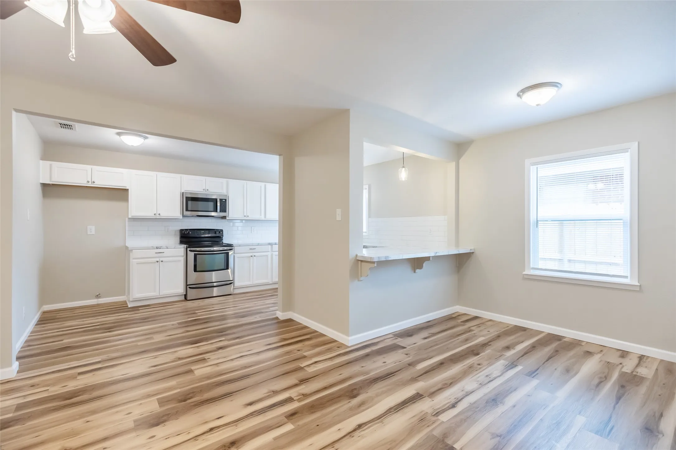 Single Family Residence For Sale in Taylor County , 1201 Westview Drive, Abilene, Texas 79603, 4 Bedroom, 2 Bathroom, Garage spaces, 1,550 Sqft, built in 1956, mls#21399282, Real Estate Agent in Abilene, Homes For Sale in Taylor county, Homes For Sale in Abilene, Realtor in Abilene Texas, Real Estate Brokerage Independent Realty Texas, Luminita Cordes Realtor