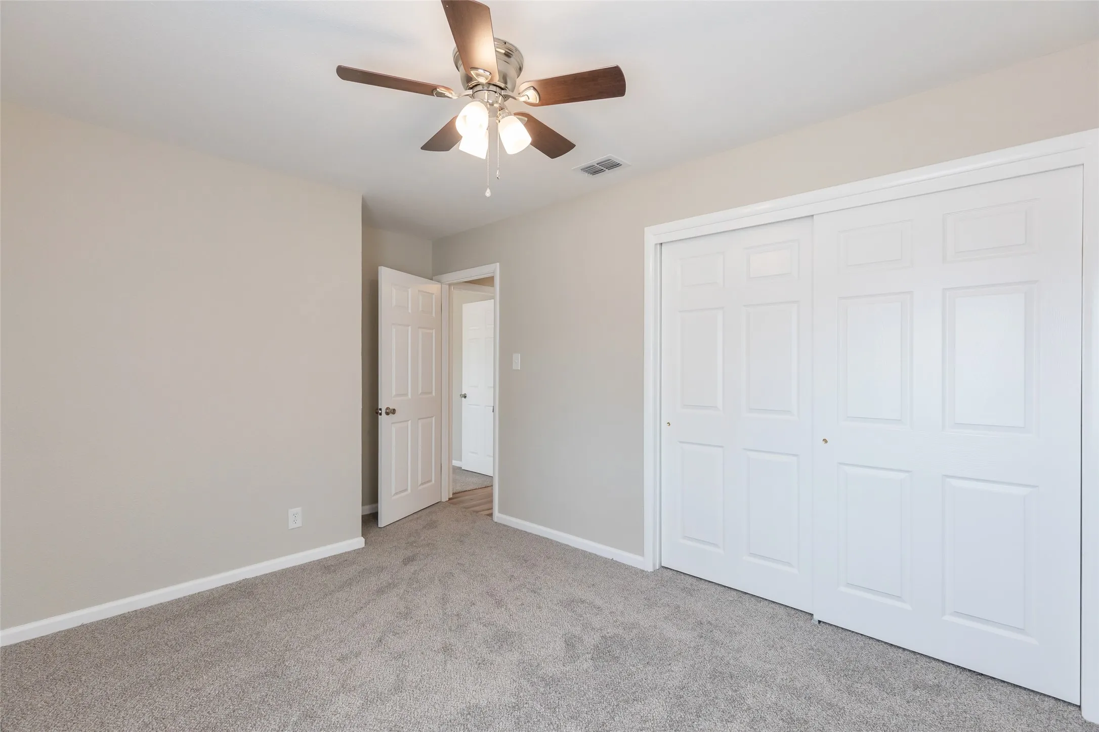 Single Family Residence For Sale in Taylor County , 1201 Westview Drive, Abilene, Texas 79603, 4 Bedroom, 2 Bathroom, Garage spaces, 1,550 Sqft, built in 1956, mls#21399282, Real Estate Agent in Abilene, Homes For Sale in Taylor county, Homes For Sale in Abilene, Realtor in Abilene Texas, Real Estate Brokerage Independent Realty Texas, Luminita Cordes Realtor
