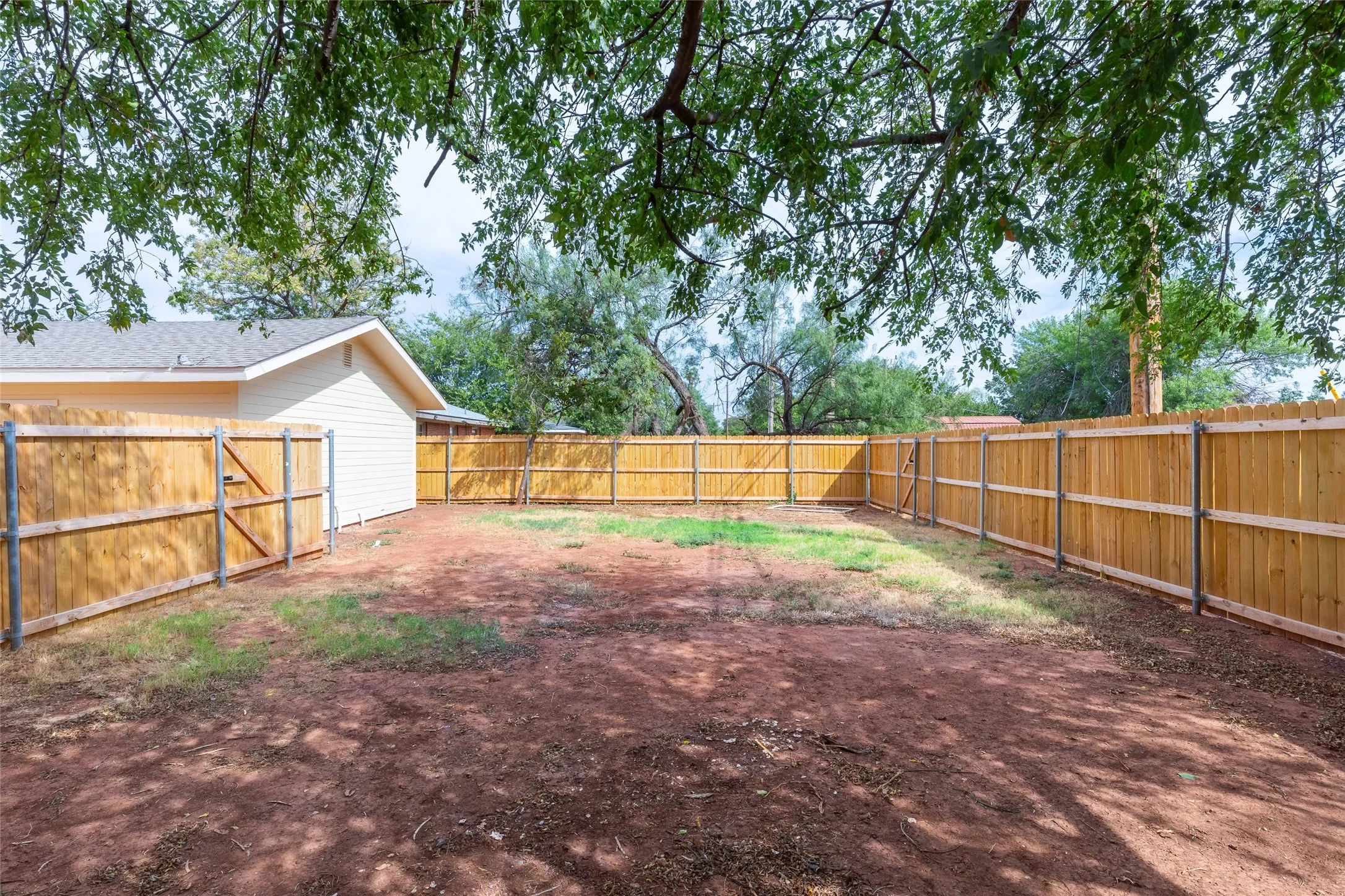 Single Family Residence For Sale in Taylor County , 1201 Westview Drive, Abilene, Texas 79603, 4 Bedroom, 2 Bathroom, Garage spaces, 1,550 Sqft, built in 1956, mls#21399282, Real Estate Agent in Abilene, Homes For Sale in Taylor county, Homes For Sale in Abilene, Realtor in Abilene Texas, Real Estate Brokerage Independent Realty Texas, Luminita Cordes Realtor