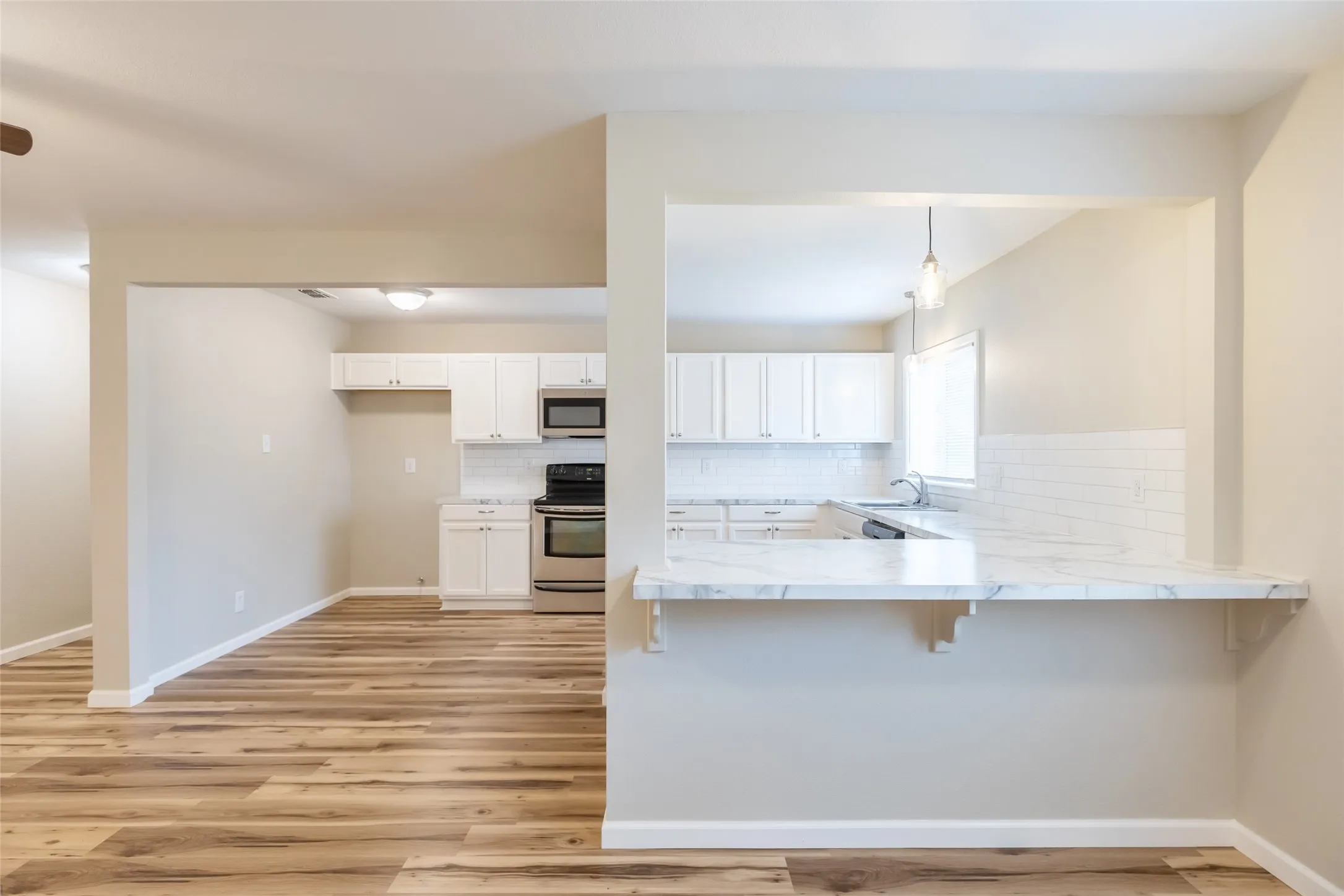 Single Family Residence For Sale in Taylor County , 1201 Westview Drive, Abilene, Texas 79603, 4 Bedroom, 2 Bathroom, Garage spaces, 1,550 Sqft, built in 1956, mls#21399282, Real Estate Agent in Abilene, Homes For Sale in Taylor county, Homes For Sale in Abilene, Realtor in Abilene Texas, Real Estate Brokerage Independent Realty Texas, Luminita Cordes Realtor