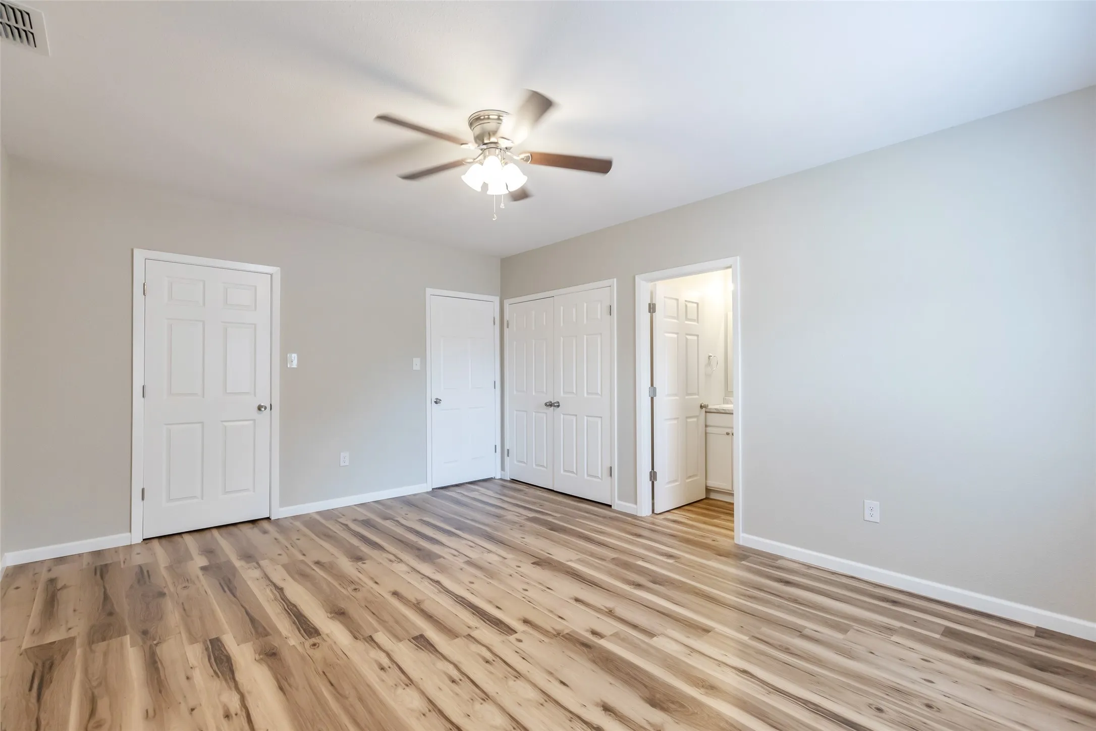Single Family Residence For Sale in Taylor County , 1201 Westview Drive, Abilene, Texas 79603, 4 Bedroom, 2 Bathroom, Garage spaces, 1,550 Sqft, built in 1956, mls#21399282, Real Estate Agent in Abilene, Homes For Sale in Taylor county, Homes For Sale in Abilene, Realtor in Abilene Texas, Real Estate Brokerage Independent Realty Texas, Luminita Cordes Realtor