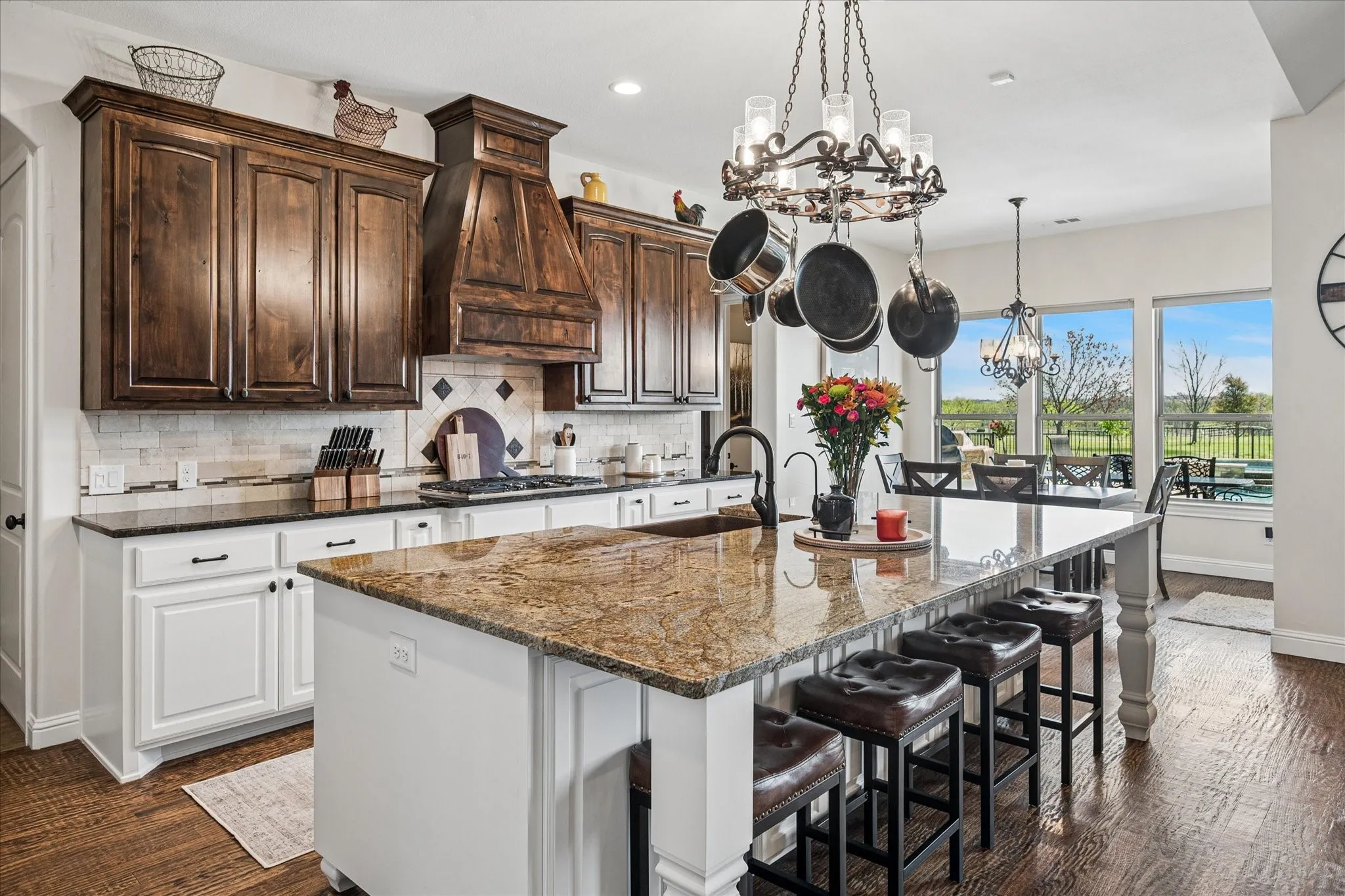 Single Family Residence For Sale in Collin County , 4076 Preston Lakes Circle, Celina, Texas 75009, 4 Bedroom, 4 Bathroom, 3 Garage spaces, 3,622 Sqft, built in 2013, mls#21400466, Real Estate Agent in Celina, Homes For Sale in Collin county, Homes For Sale in Celina, Realtor in Celina Texas, Real Estate Brokerage Independent Realty Texas, Luminita Cordes Realtor