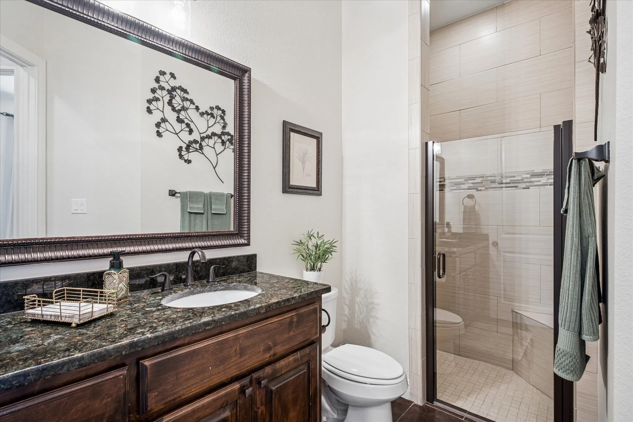 Single Family Residence For Sale in Collin County , 4076 Preston Lakes Circle, Celina, Texas 75009, 4 Bedroom, 4 Bathroom, 3 Garage spaces, 3,622 Sqft, built in 2013, mls#21400466, Real Estate Agent in Celina, Homes For Sale in Collin county, Homes For Sale in Celina, Realtor in Celina Texas, Real Estate Brokerage Independent Realty Texas, Luminita Cordes Realtor