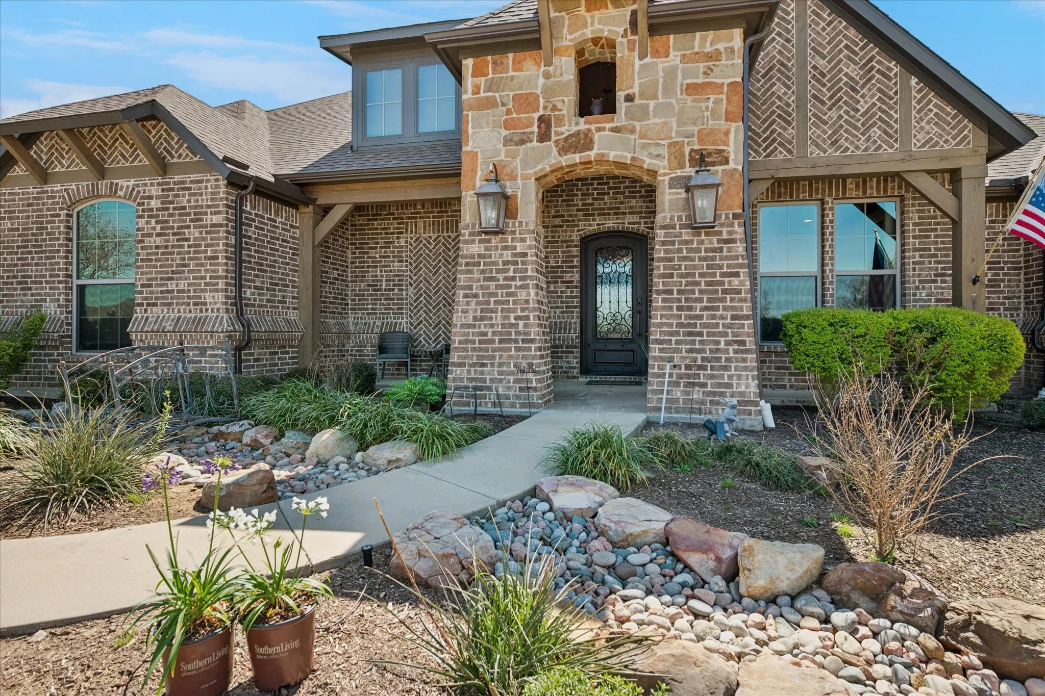 Single Family Residence For Sale in Collin County , 4076 Preston Lakes Circle, Celina, Texas 75009, 4 Bedroom, 4 Bathroom, 3 Garage spaces, 3,622 Sqft, built in 2013, mls#21400466, Real Estate Agent in Celina, Homes For Sale in Collin county, Homes For Sale in Celina, Realtor in Celina Texas, Real Estate Brokerage Independent Realty Texas, Luminita Cordes Realtor