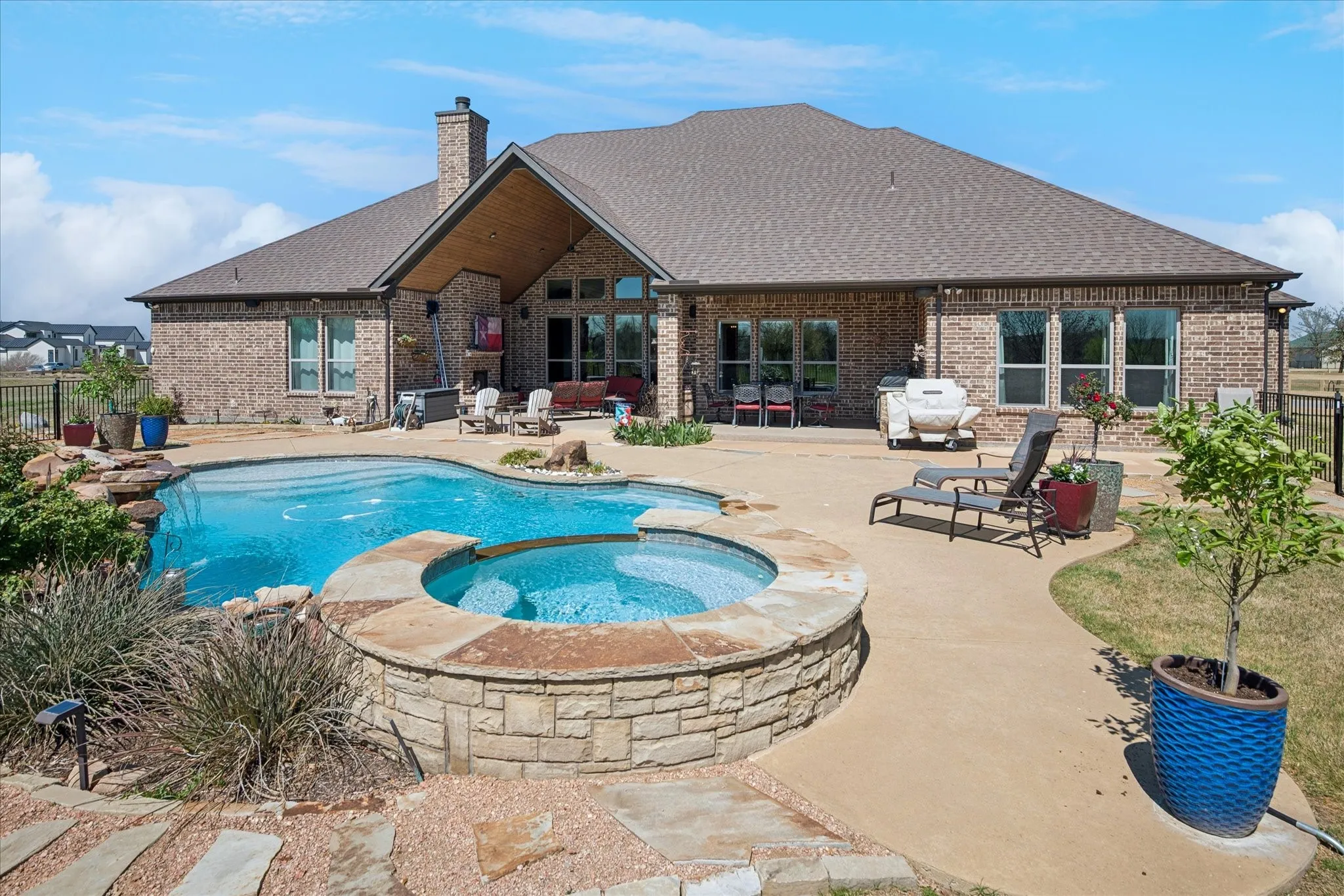 Single Family Residence For Sale in Collin County , 4076 Preston Lakes Circle, Celina, Texas 75009, 4 Bedroom, 4 Bathroom, 3 Garage spaces, 3,622 Sqft, built in 2013, mls#21400466, Real Estate Agent in Celina, Homes For Sale in Collin county, Homes For Sale in Celina, Realtor in Celina Texas, Real Estate Brokerage Independent Realty Texas, Luminita Cordes Realtor