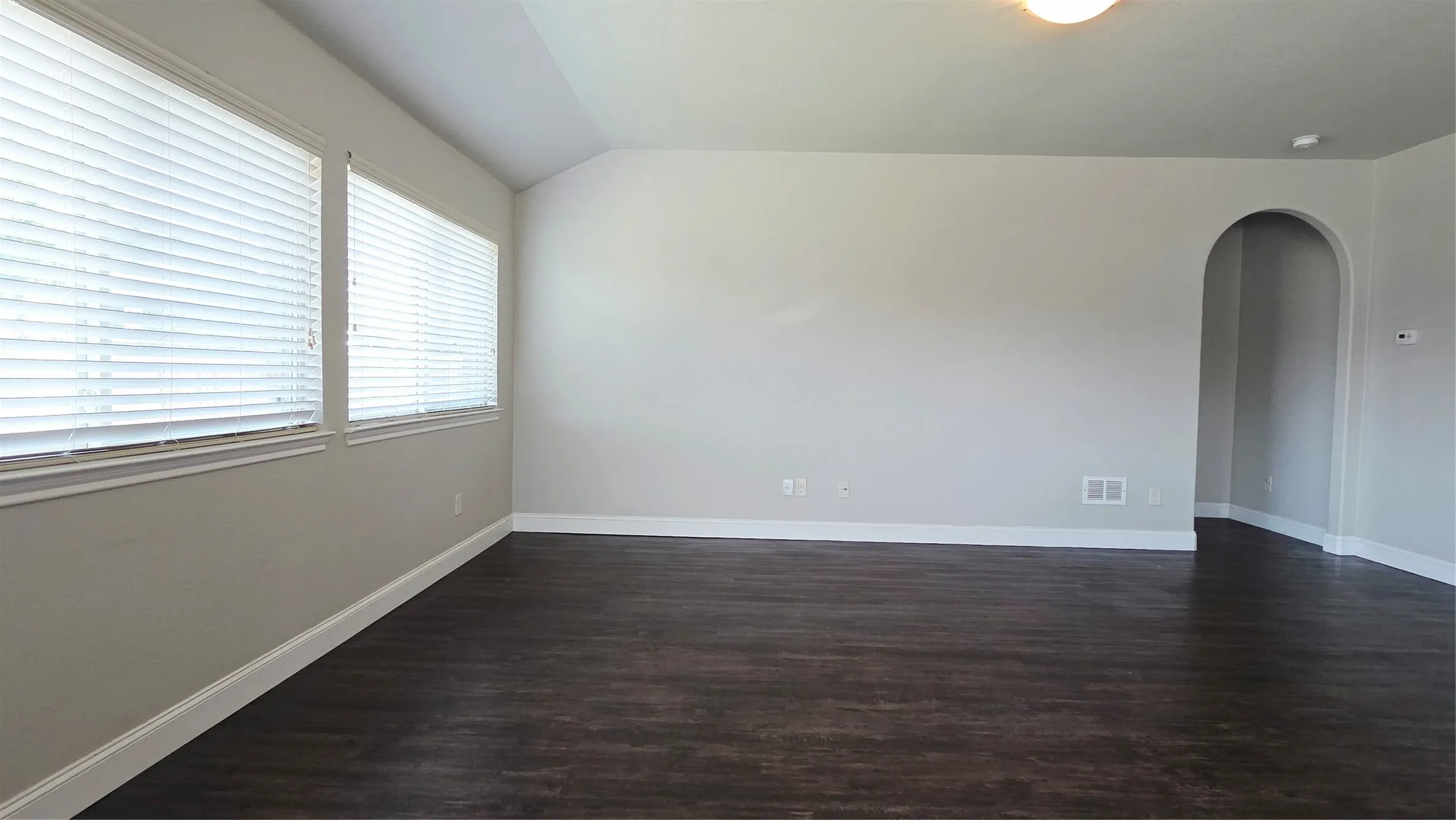 Single Family Residence For Rent in Collin County , 103 Bankhurst Drive, Anna, Texas 75409, 3 Bedroom, 2 Bathroom, 2 Garage spaces, 1,514 Sqft, built in 2017, mls#21400469, Real Estate Agent in Anna, Homes For Rent in Collin county, Homes For Rent in Anna, Realtor in Anna Texas, Real Estate Brokerage Independent Realty Texas, Luminita Cordes Realtor
