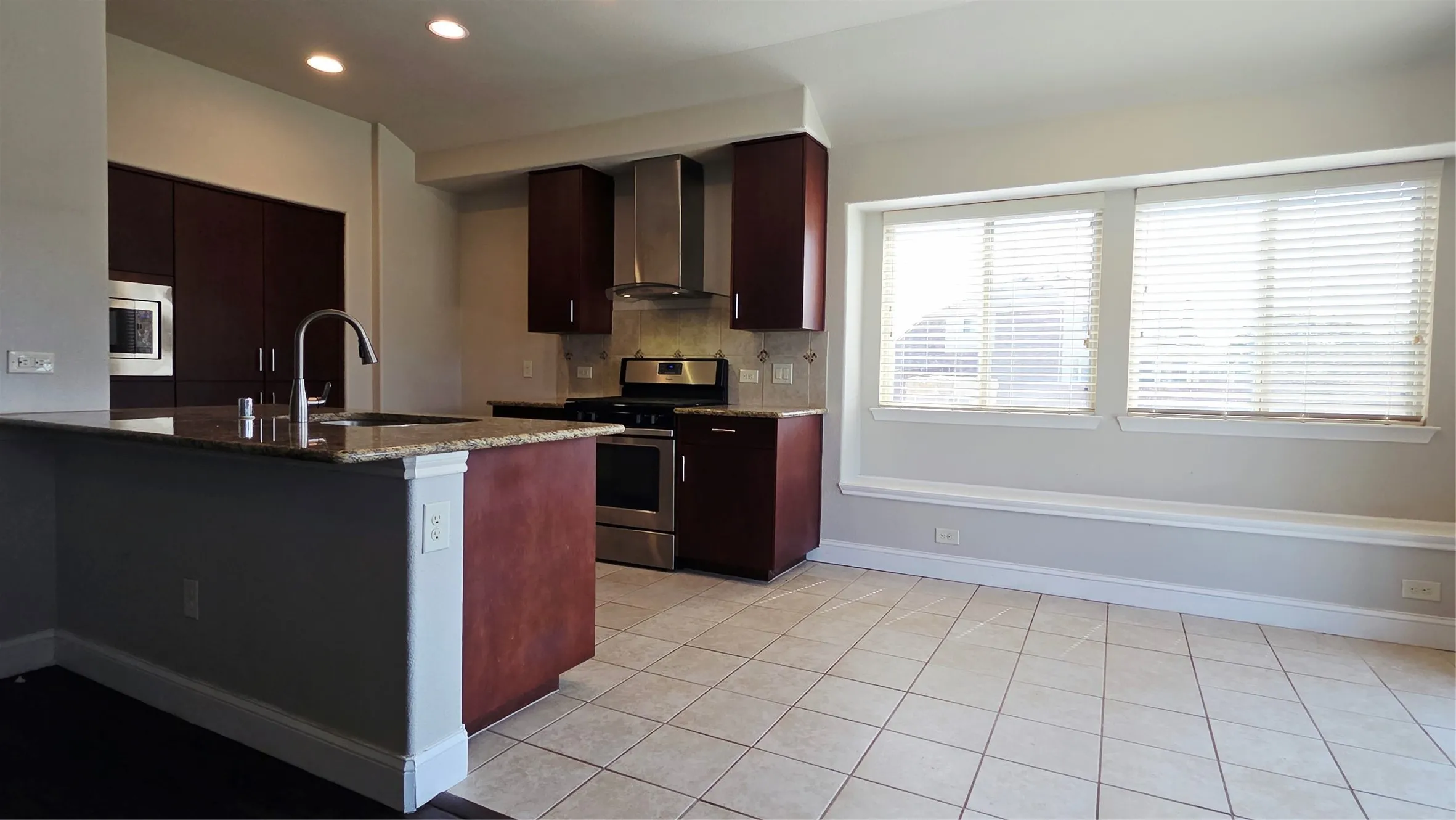 Single Family Residence For Rent in Collin County , 103 Bankhurst Drive, Anna, Texas 75409, 3 Bedroom, 2 Bathroom, 2 Garage spaces, 1,514 Sqft, built in 2017, mls#21400469, Real Estate Agent in Anna, Homes For Rent in Collin county, Homes For Rent in Anna, Realtor in Anna Texas, Real Estate Brokerage Independent Realty Texas, Luminita Cordes Realtor