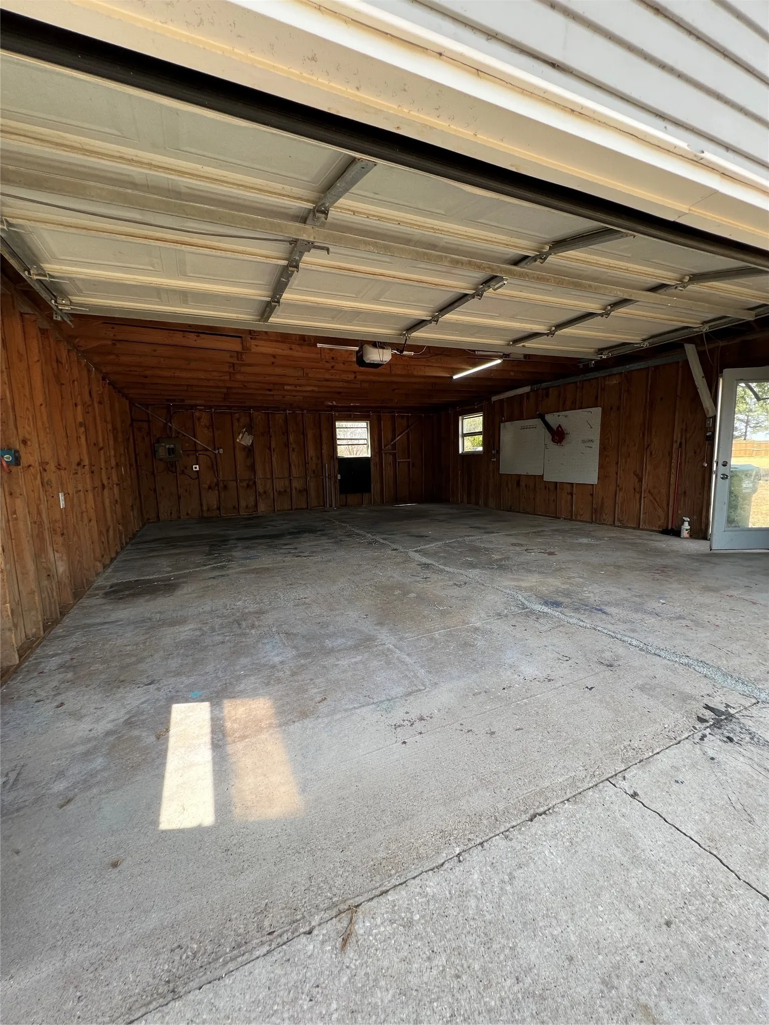 Mobile Home For Rent in Denton County , 14759 Nightingale Lane, Haslet, Texas 76052, 4 Bedroom, 3 Bathroom, 2 Garage spaces, 2,128 Sqft, built in 1995, mls#21399156, Real Estate Agent in Haslet, Homes For Rent in Denton county, Homes For Rent in Haslet, Realtor in Haslet Texas, Real Estate Brokerage Independent Realty Texas, Luminita Cordes Realtor