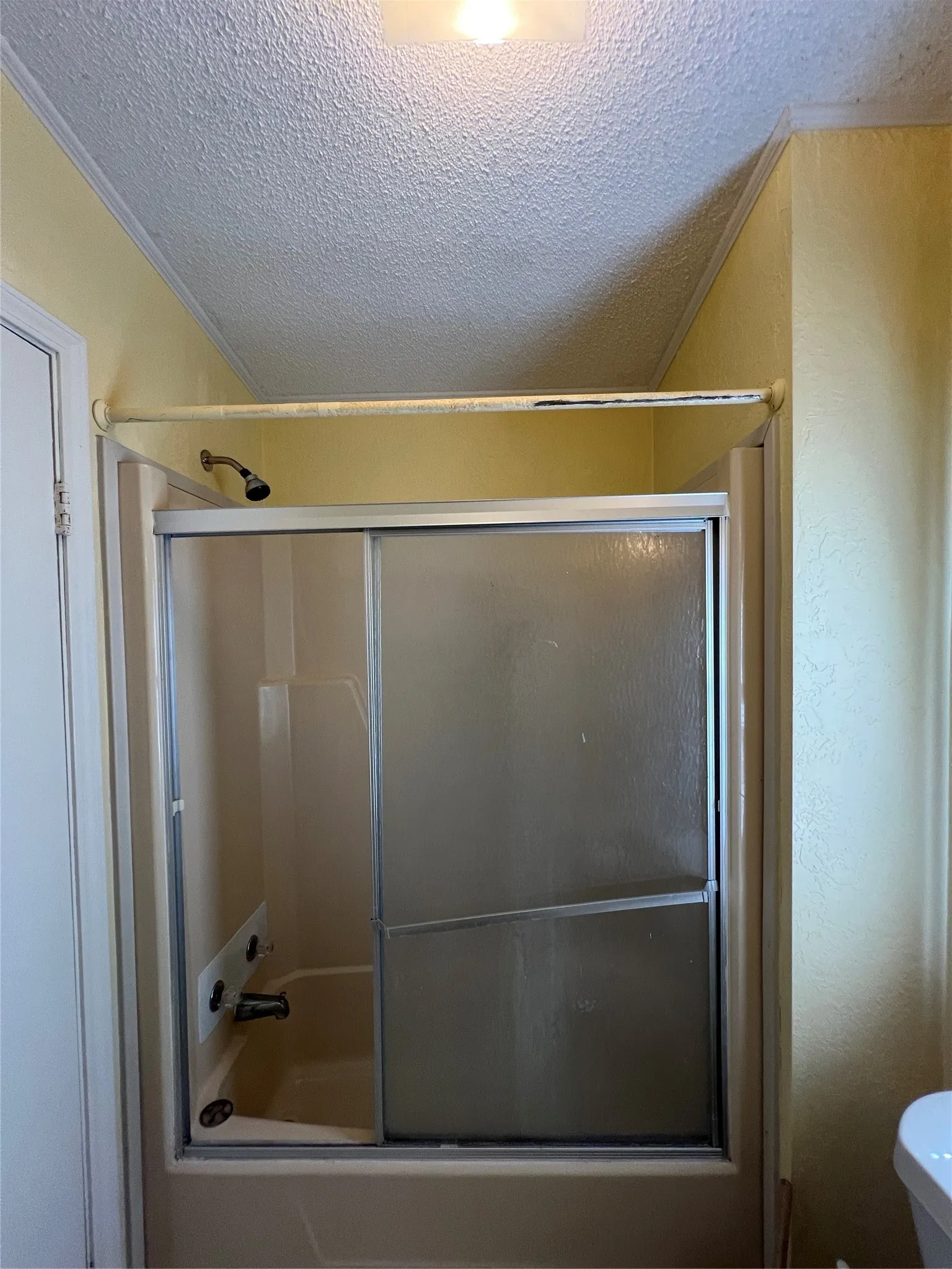 Mobile Home For Rent in Denton County , 14759 Nightingale Lane, Haslet, Texas 76052, 4 Bedroom, 3 Bathroom, 2 Garage spaces, 2,128 Sqft, built in 1995, mls#21399156, Real Estate Agent in Haslet, Homes For Rent in Denton county, Homes For Rent in Haslet, Realtor in Haslet Texas, Real Estate Brokerage Independent Realty Texas, Luminita Cordes Realtor
