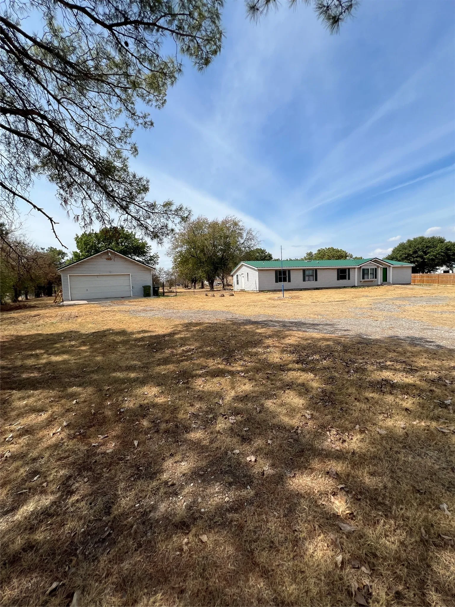 Mobile Home For Rent in Denton County , 14759 Nightingale Lane, Haslet, Texas 76052, 4 Bedroom, 3 Bathroom, 2 Garage spaces, 2,128 Sqft, built in 1995, mls#21399156, Real Estate Agent in Haslet, Homes For Rent in Denton county, Homes For Rent in Haslet, Realtor in Haslet Texas, Real Estate Brokerage Independent Realty Texas, Luminita Cordes Realtor