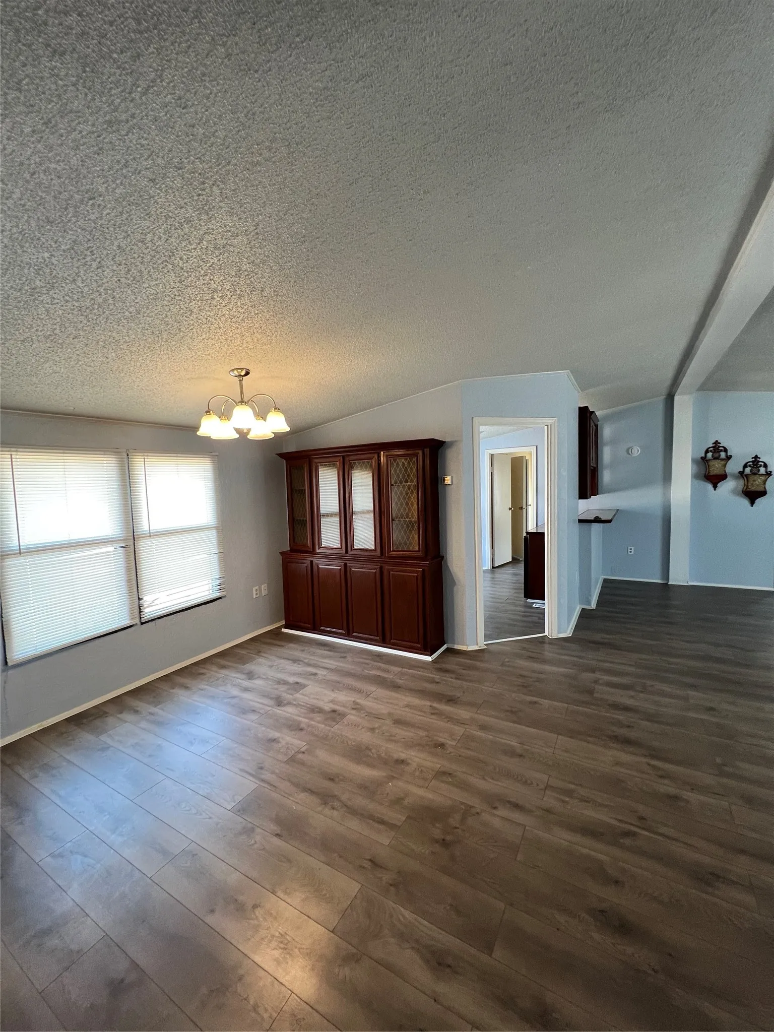 Mobile Home For Rent in Denton County , 14759 Nightingale Lane, Haslet, Texas 76052, 4 Bedroom, 3 Bathroom, 2 Garage spaces, 2,128 Sqft, built in 1995, mls#21399156, Real Estate Agent in Haslet, Homes For Rent in Denton county, Homes For Rent in Haslet, Realtor in Haslet Texas, Real Estate Brokerage Independent Realty Texas, Luminita Cordes Realtor