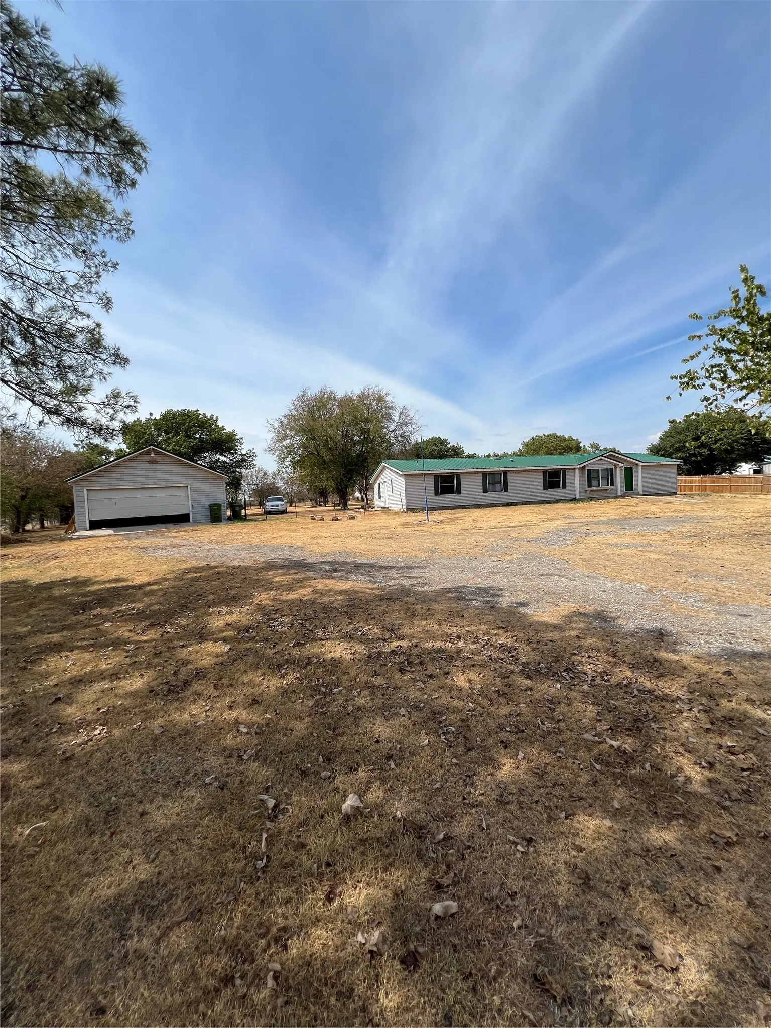 Mobile Home For Rent in Denton County , 14759 Nightingale Lane, Haslet, Texas 76052, 4 Bedroom, 3 Bathroom, 2 Garage spaces, 2,128 Sqft, built in 1995, mls#21399156, Real Estate Agent in Haslet, Homes For Rent in Denton county, Homes For Rent in Haslet, Realtor in Haslet Texas, Real Estate Brokerage Independent Realty Texas, Luminita Cordes Realtor