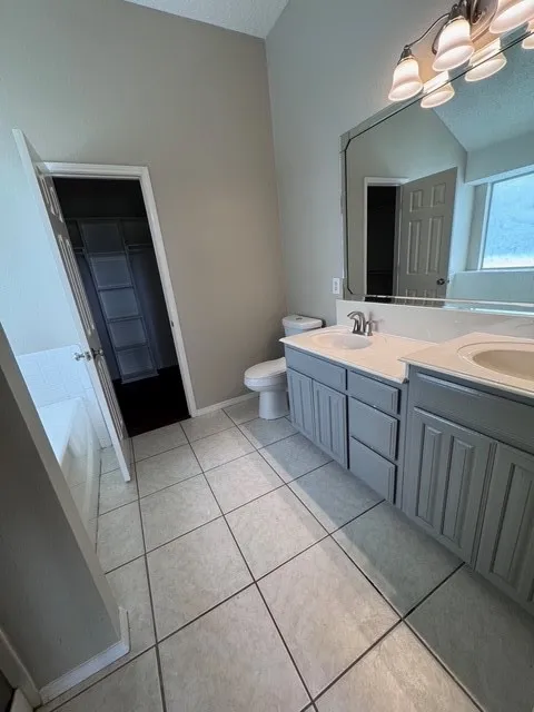 Single Family Residence For Rent in Tarrant County , 8800 Creede Trail, Fort Worth, Texas 76118, 3 Bedroom, 2 Bathroom, 2 Garage spaces, 1,542 Sqft, built in 1998, mls#21400309, Real Estate Agent in Fort Worth, Homes For Rent in Tarrant county, Homes For Rent in Fort Worth, Realtor in Fort Worth Texas, Real Estate Brokerage Independent Realty Texas, Luminita Cordes Realtor
