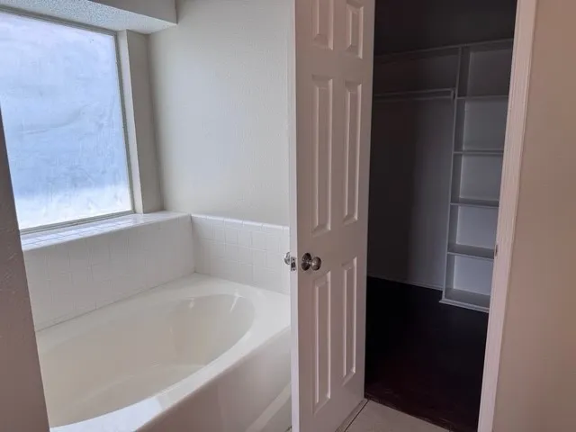 Single Family Residence For Rent in Tarrant County , 8800 Creede Trail, Fort Worth, Texas 76118, 3 Bedroom, 2 Bathroom, 2 Garage spaces, 1,542 Sqft, built in 1998, mls#21400309, Real Estate Agent in Fort Worth, Homes For Rent in Tarrant county, Homes For Rent in Fort Worth, Realtor in Fort Worth Texas, Real Estate Brokerage Independent Realty Texas, Luminita Cordes Realtor