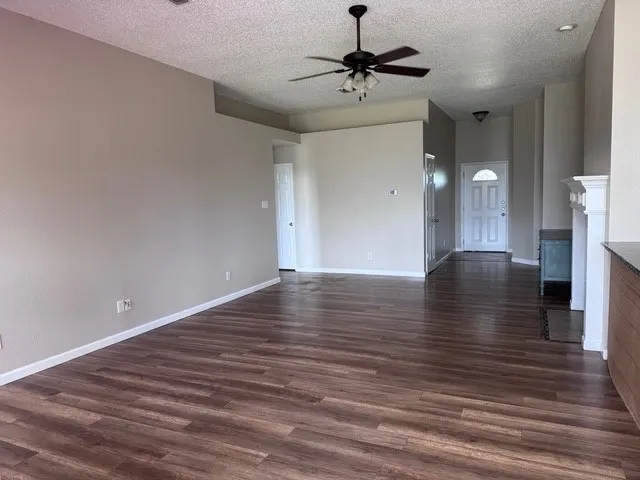 Single Family Residence For Rent in Tarrant County , 8800 Creede Trail, Fort Worth, Texas 76118, 3 Bedroom, 2 Bathroom, 2 Garage spaces, 1,542 Sqft, built in 1998, mls#21400309, Real Estate Agent in Fort Worth, Homes For Rent in Tarrant county, Homes For Rent in Fort Worth, Realtor in Fort Worth Texas, Real Estate Brokerage Independent Realty Texas, Luminita Cordes Realtor